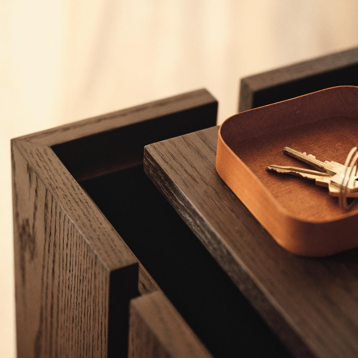 Ferm Living Parcel Pedestal Dark Stained Oak