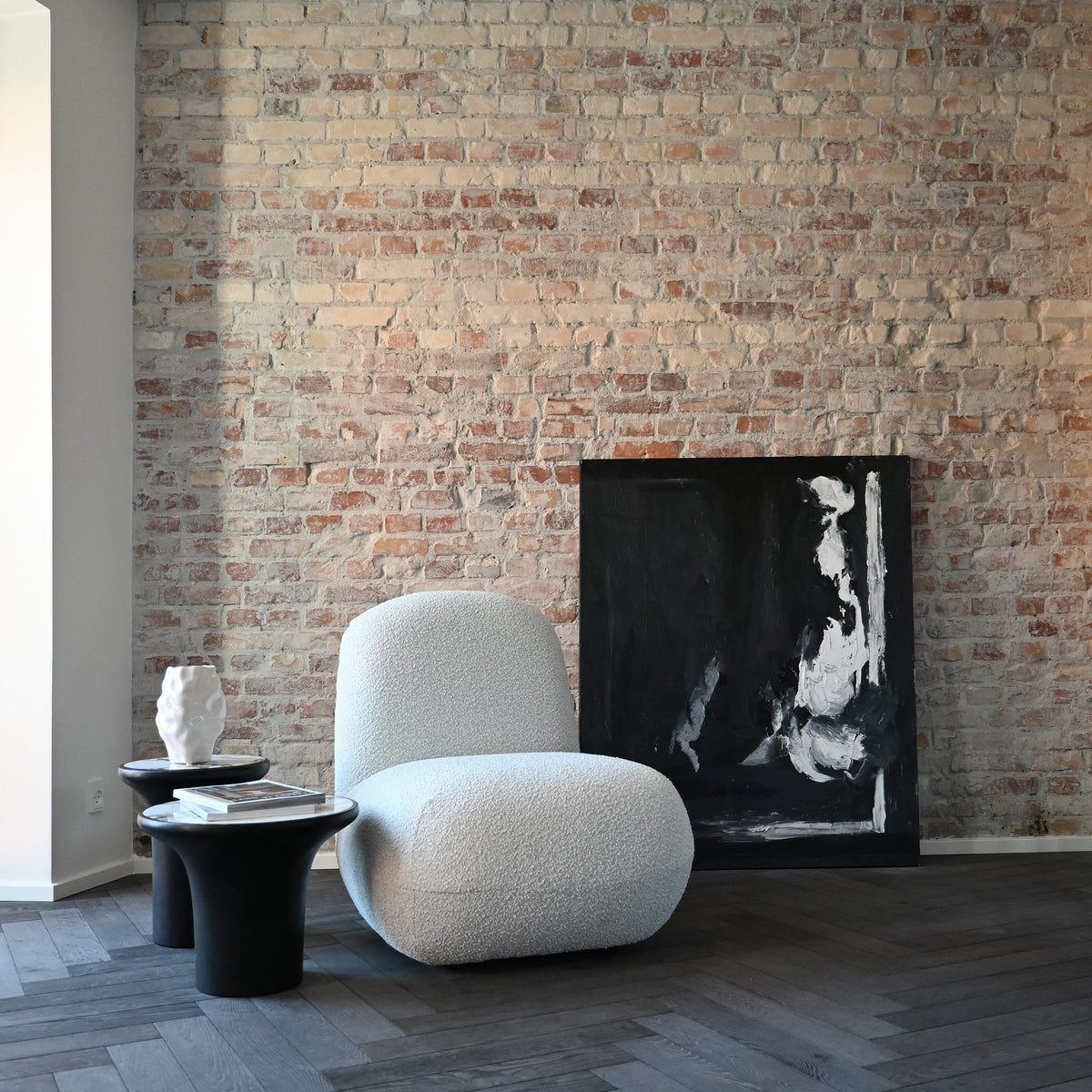 101 Copenhagen Toe Flat Lounge Chair Off White