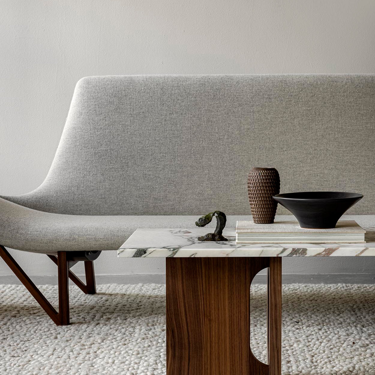 Audo Androgyne Lounge Table Walnut Calacatta Viola