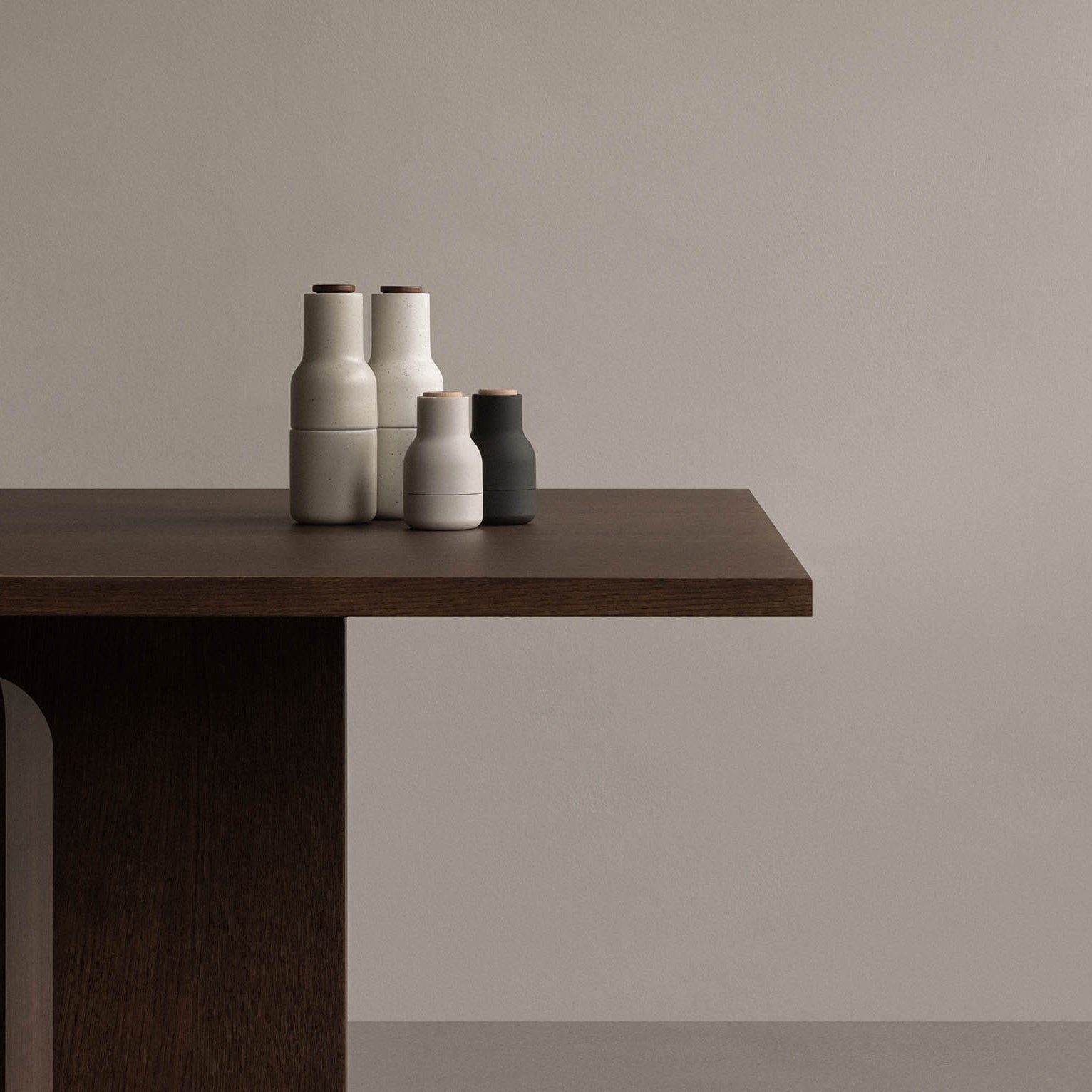 Audo Copenhagen Bottle Grinder Small Ash Carbon