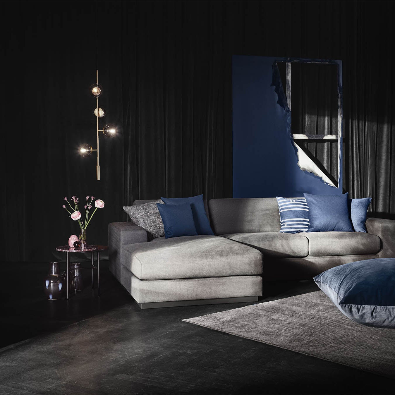 Bolia Orb Lounge Pendant
