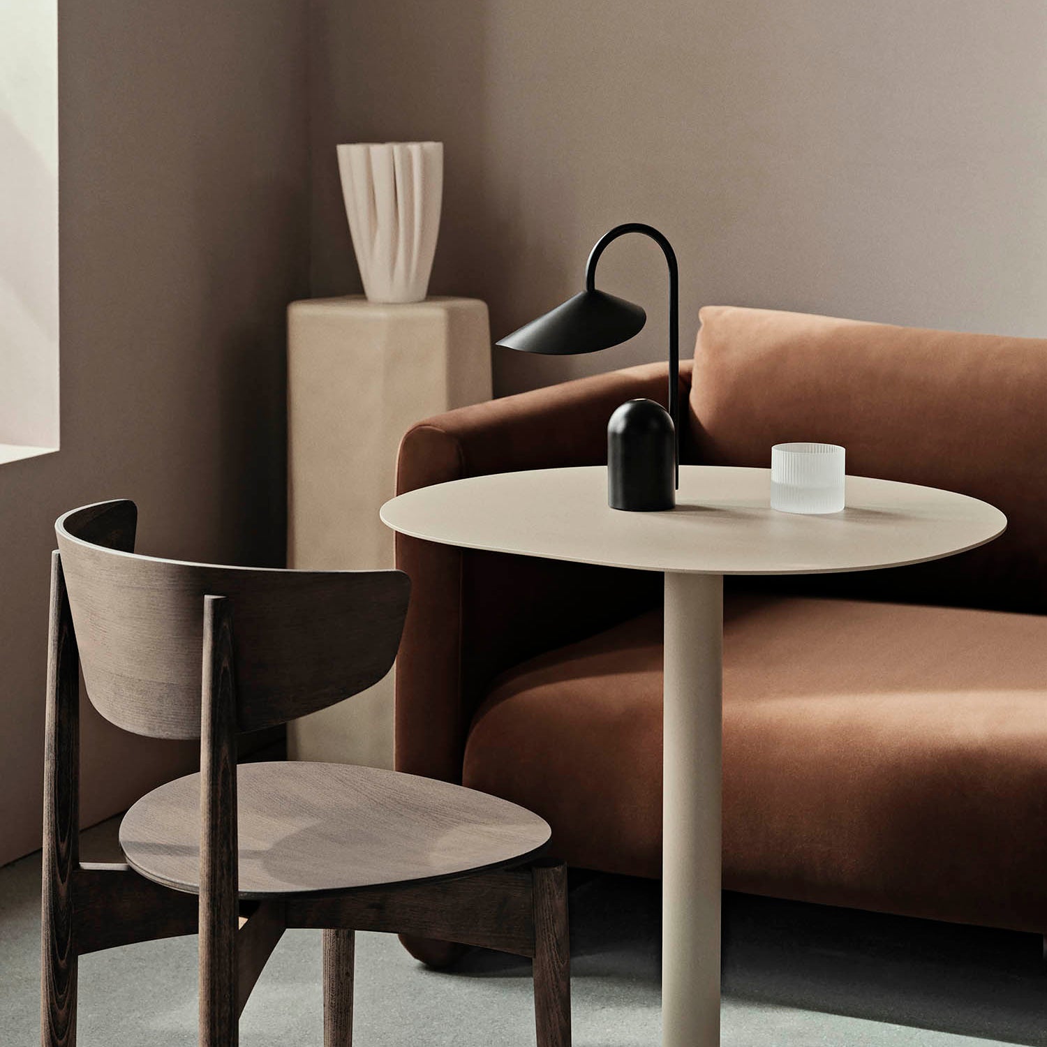 Ferm Living Arum Portable Lamp Black