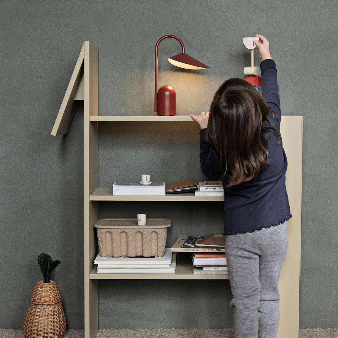 Ferm Living Arum Portable Lamp oxide Red