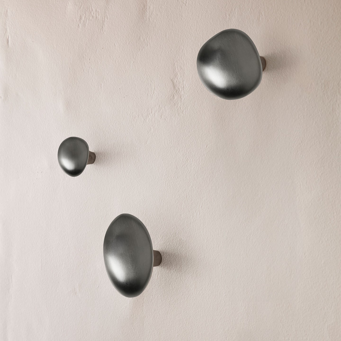 Ferm Living Chanterelle Hook - Black Brass