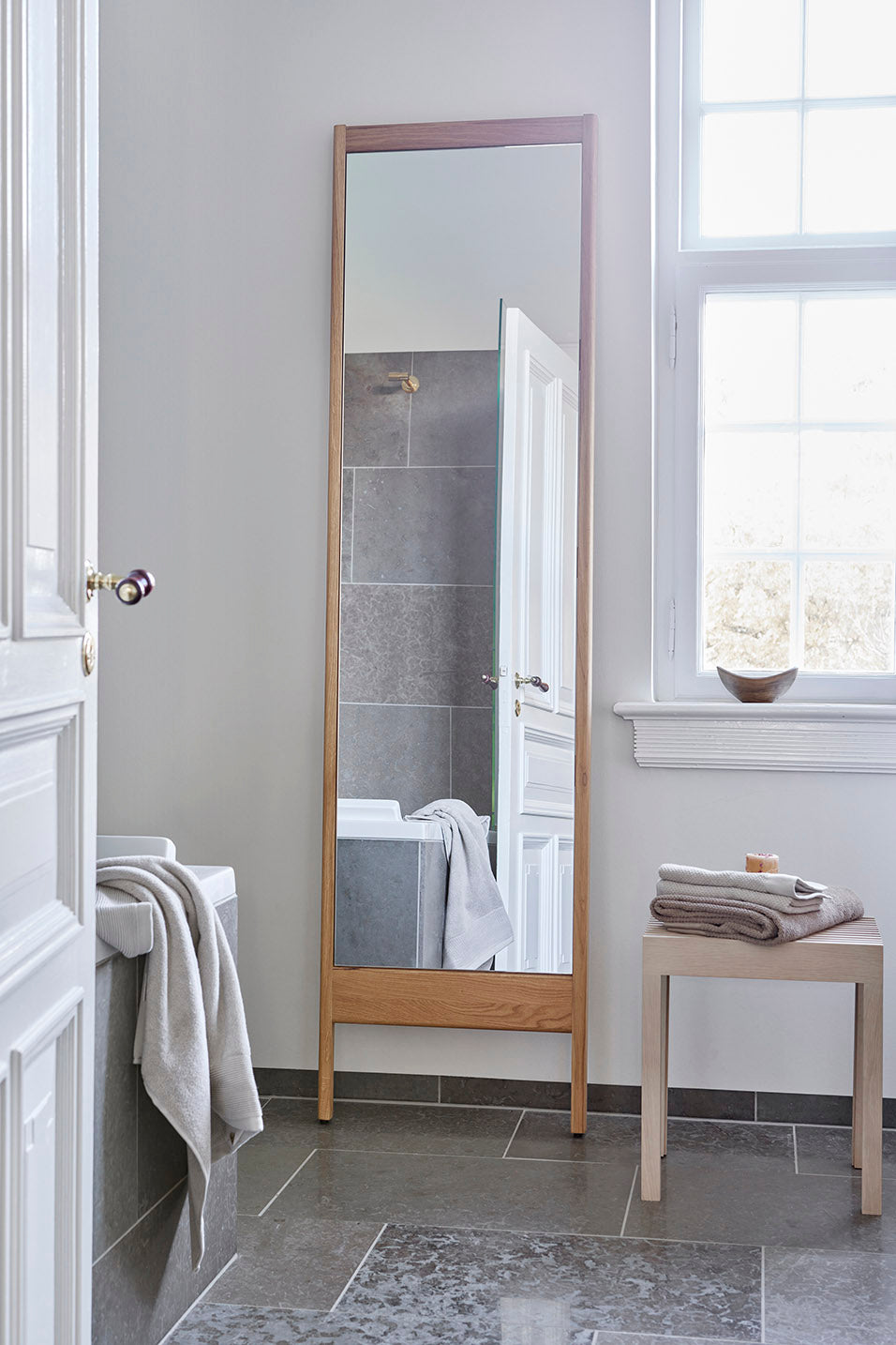 Form & Refine A Line Mirror