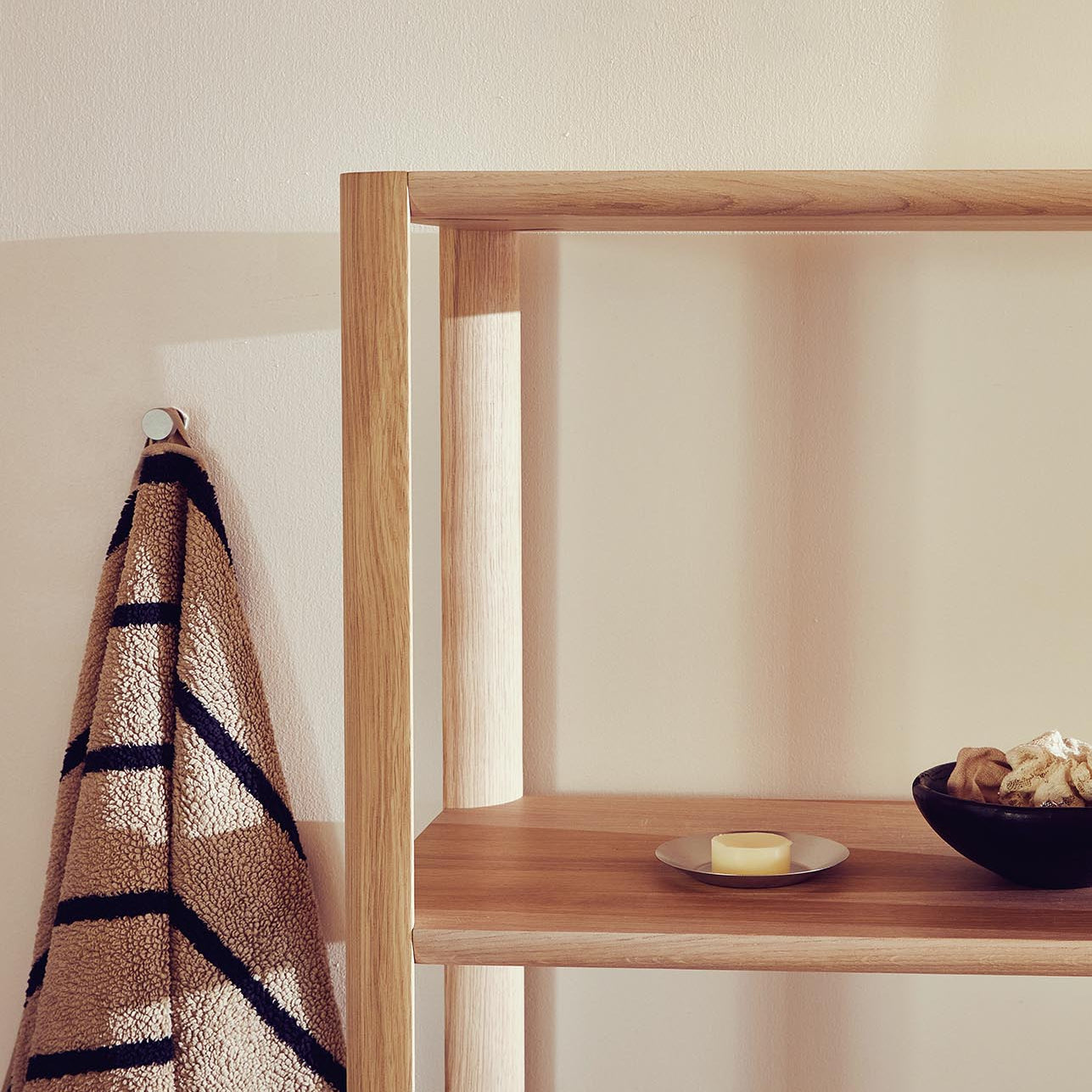 Form & Refine Lean Shelf 0.5x5m White Oak