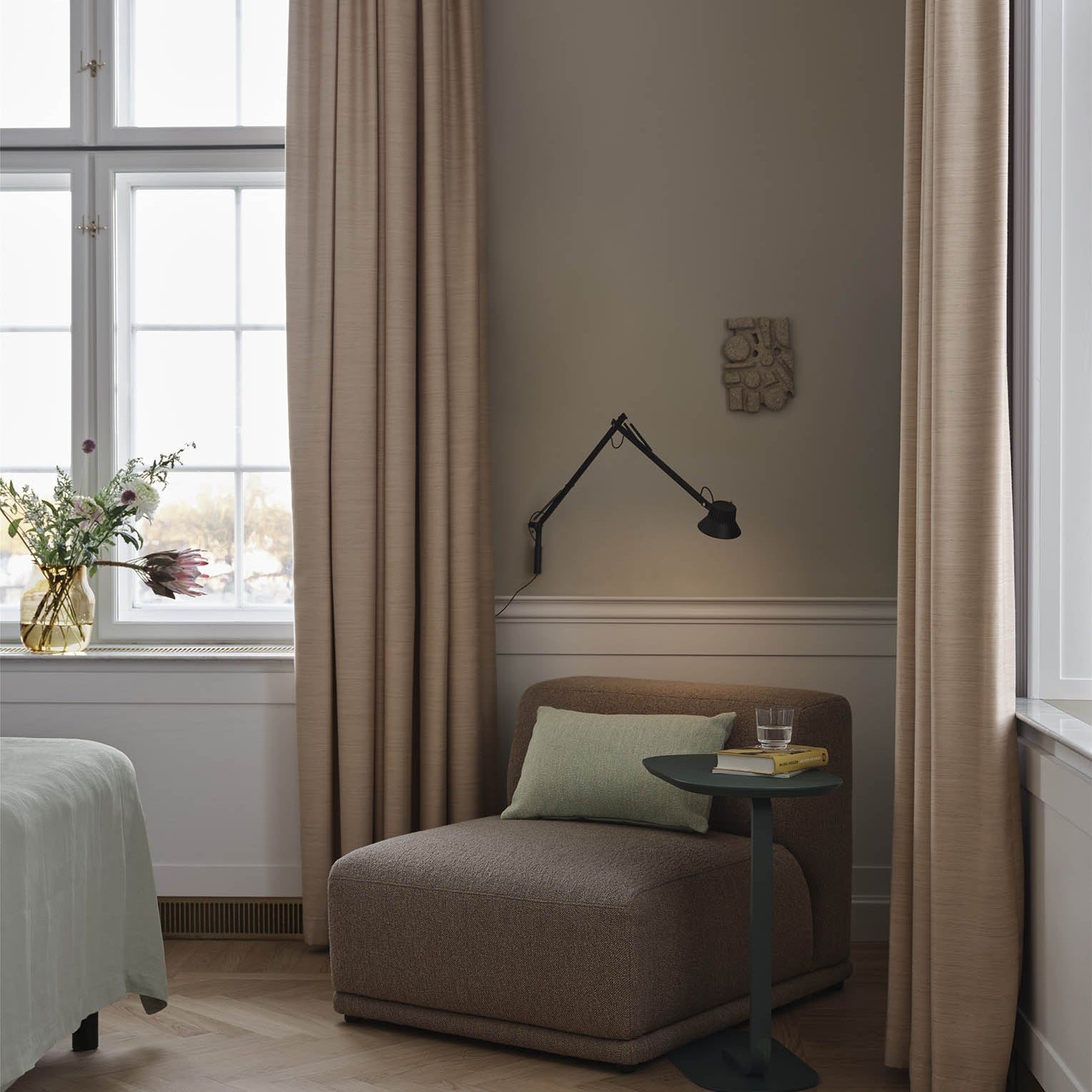 Muuto Dedicate Wall Lamp