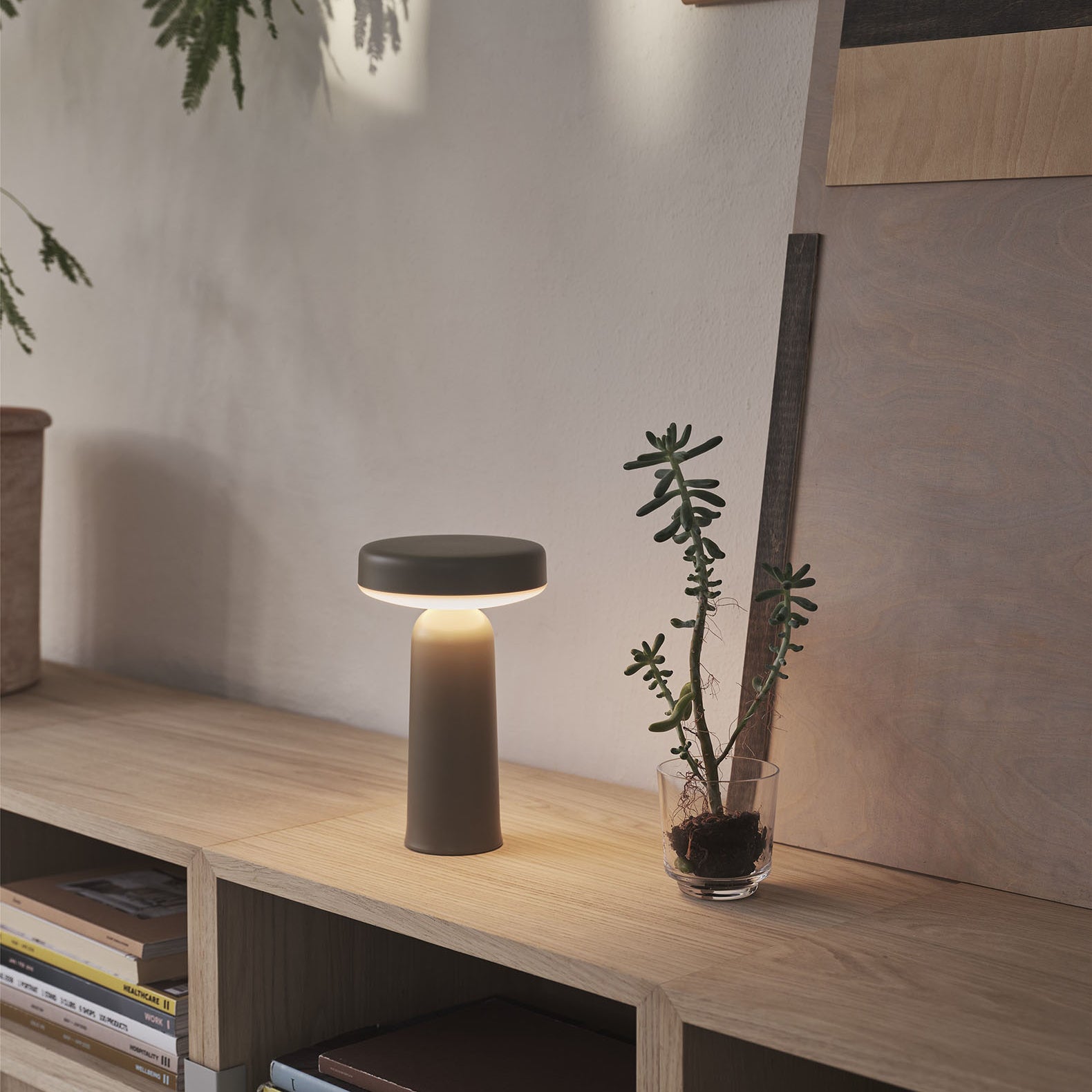 Muuto Ease Portable Lamp