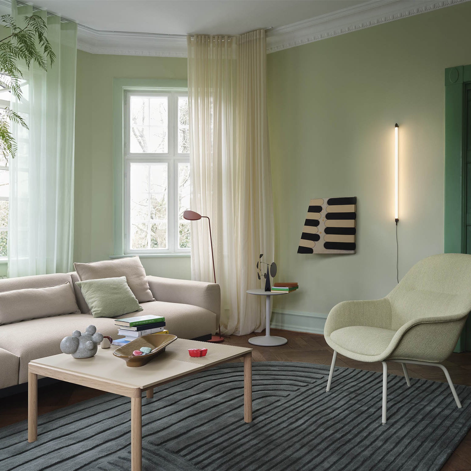 Muuto Fiber Lounge Armchair Tube Base