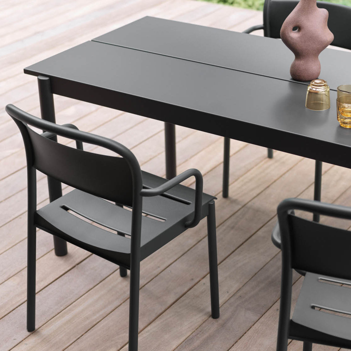 Muuto Linear Steel Armchair Black