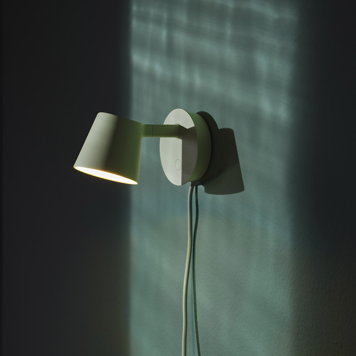 Muuto Tip Wall Lamp Light Green
