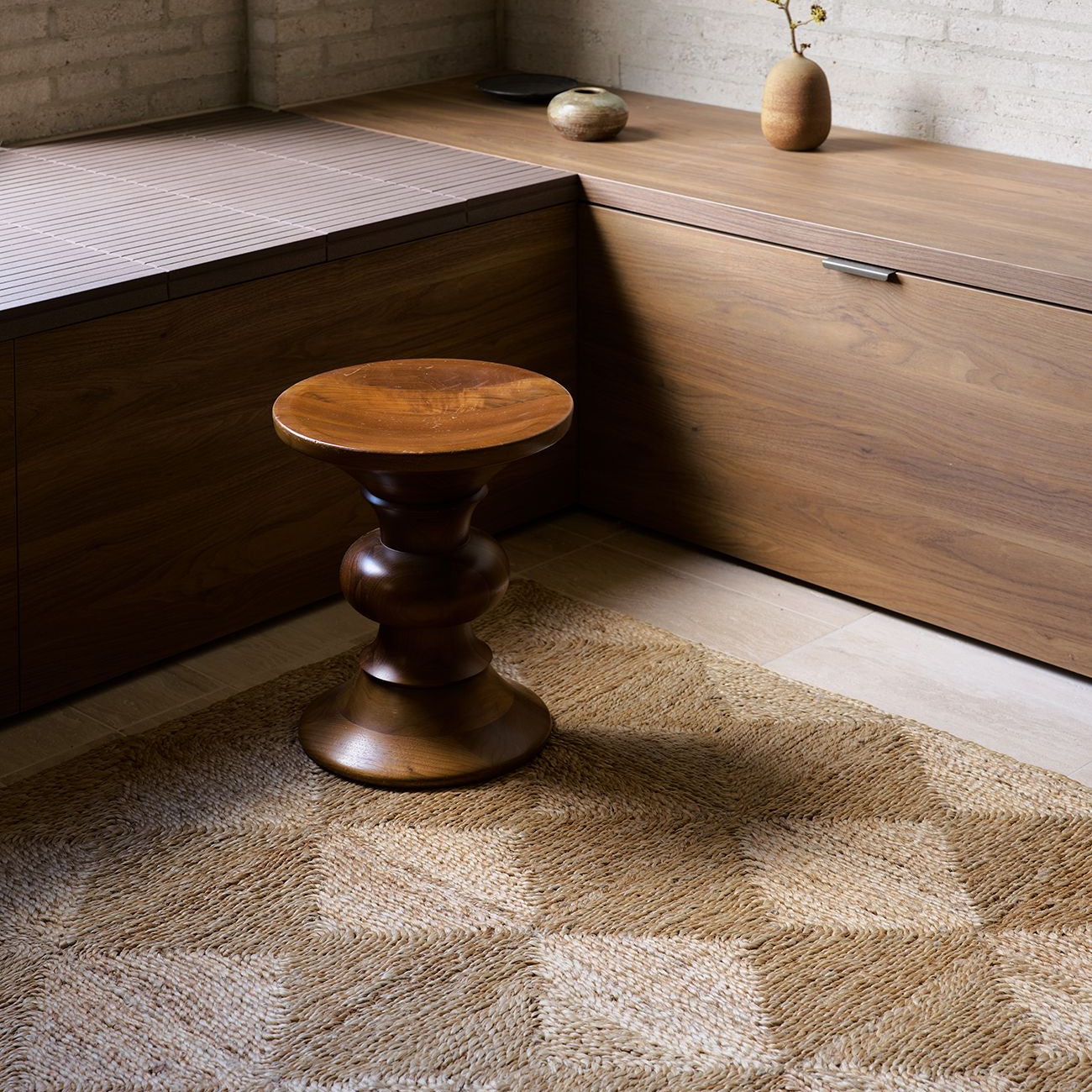 Armadillo Sequoia Handcrafted Jute Area Rug Natural
