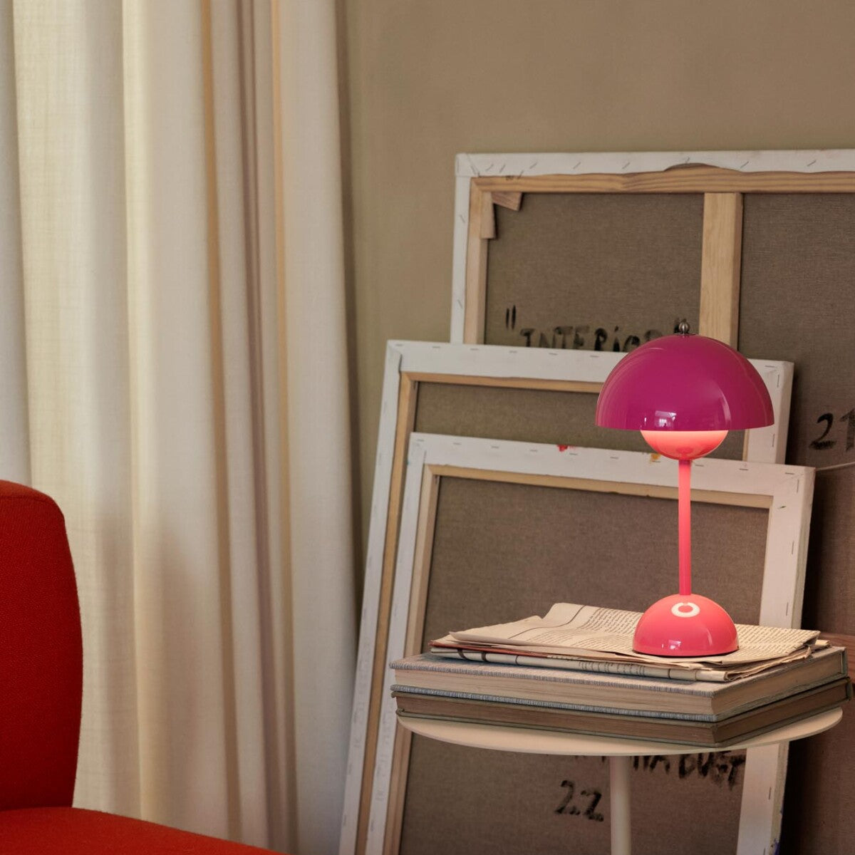 &Tradition Flowerpot Lamp Portable Tangy Pink