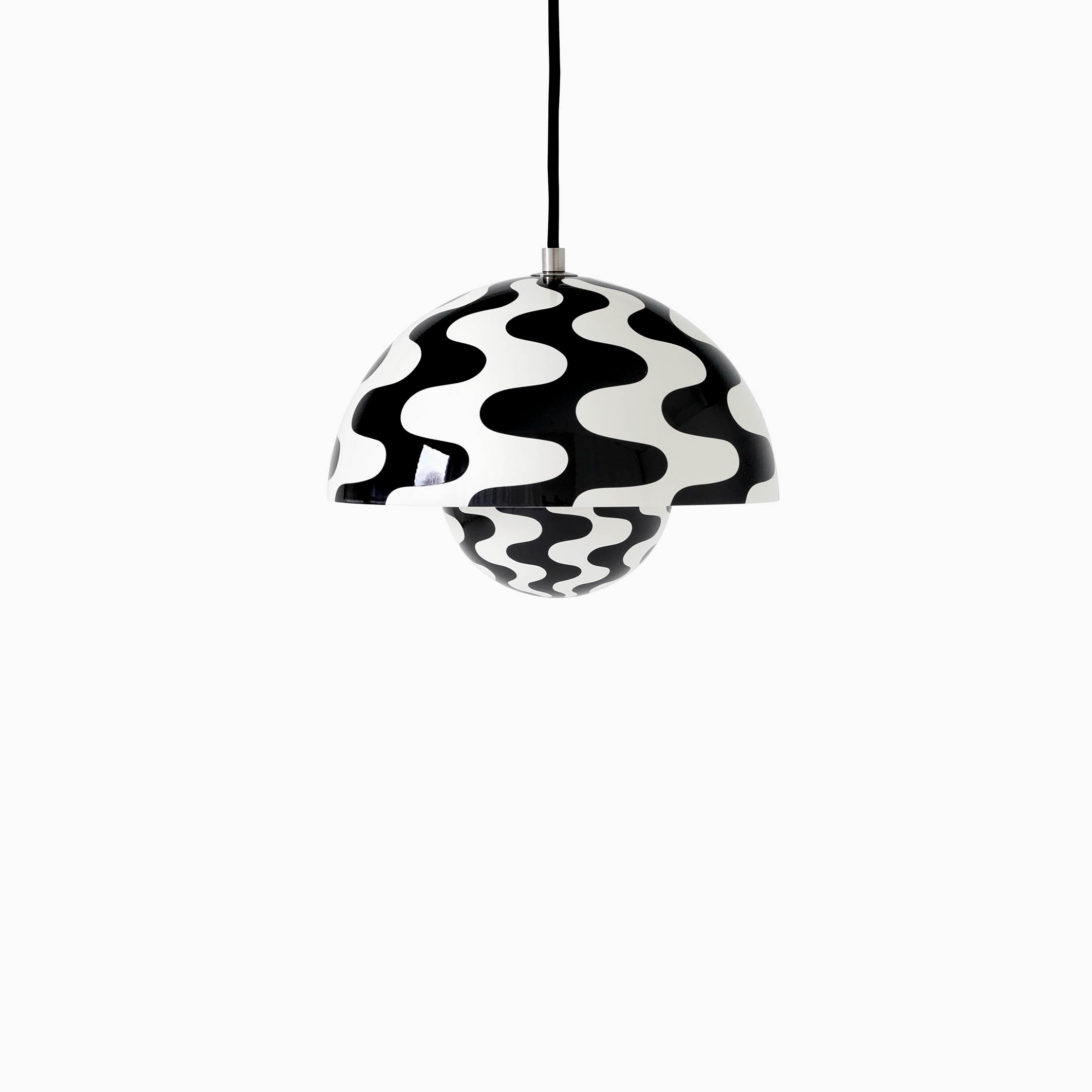 &Tradition Flowerpot Pendant VP1 Black White Pattern
