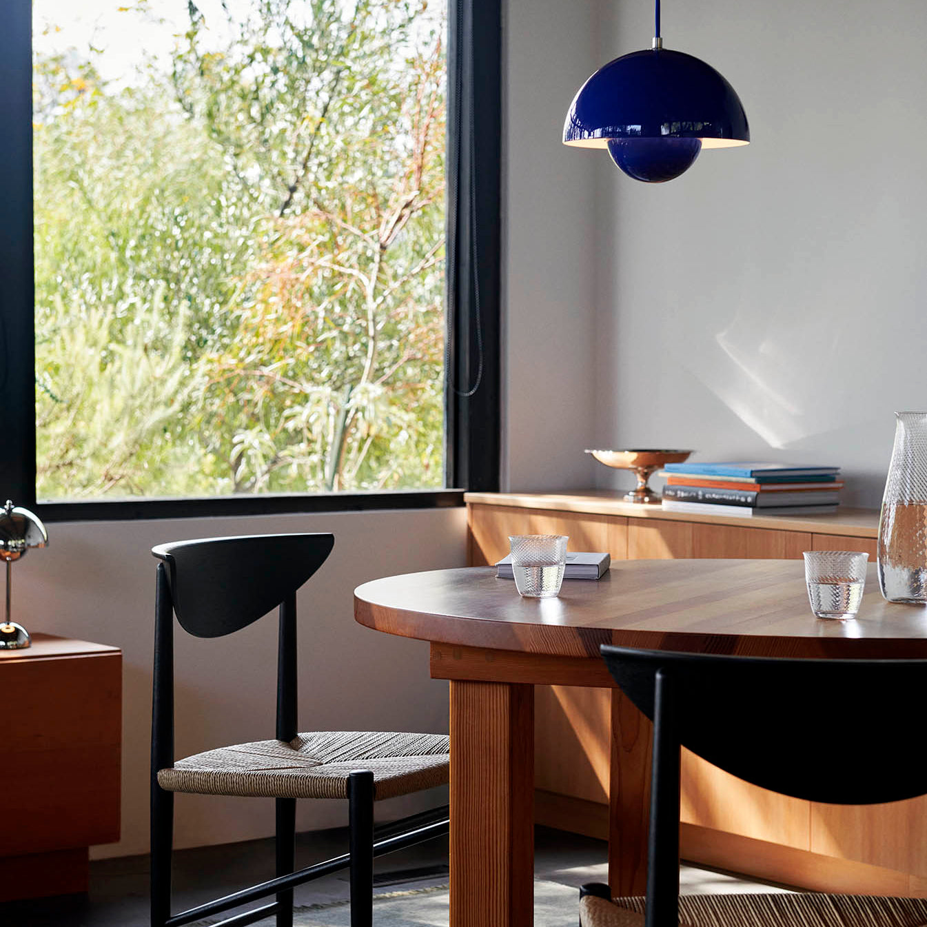 &Tradition Flowerpot Pendant VP1 Cobalt Blue