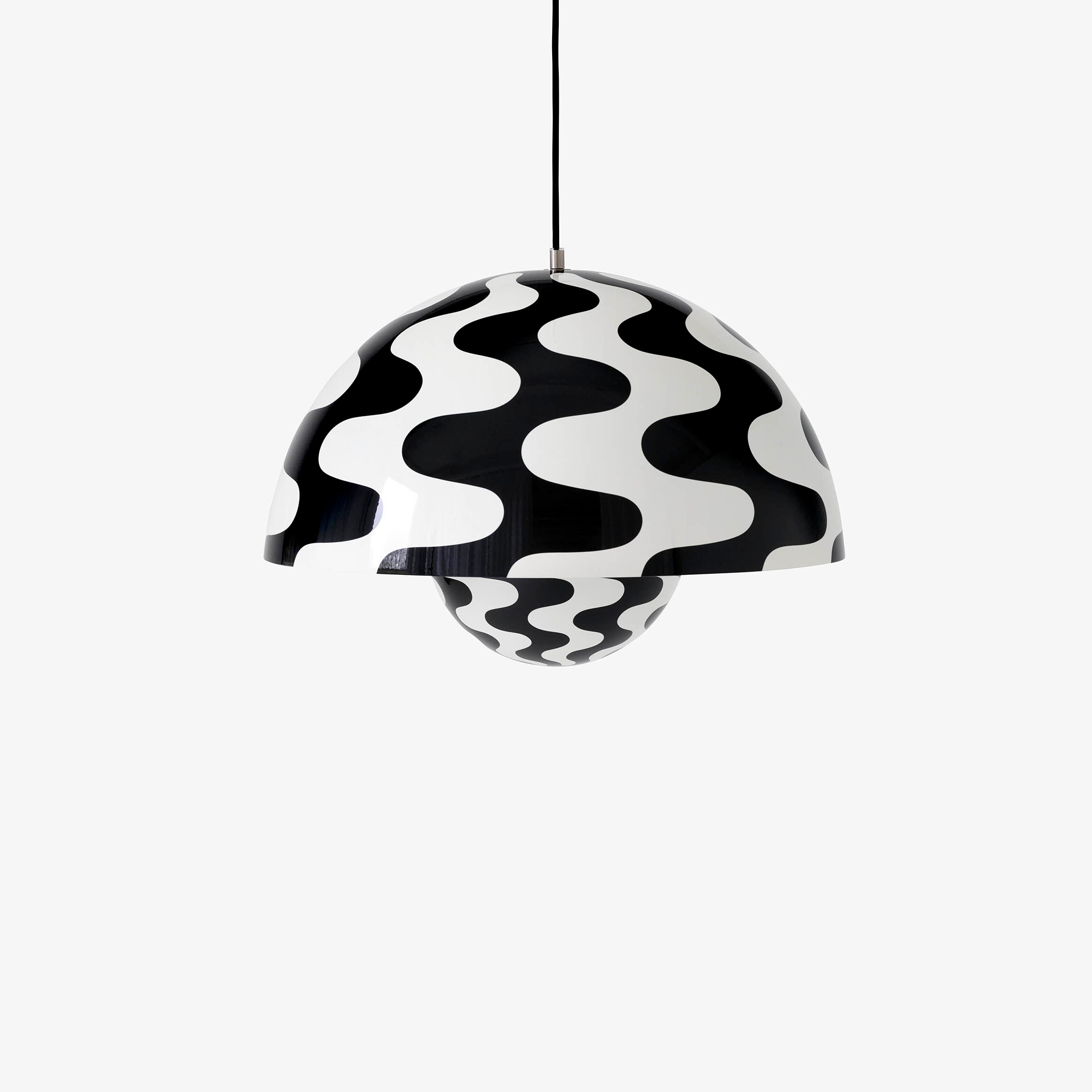 &Tradition Flowerpot Pendant VP7 Ø37cm Black white