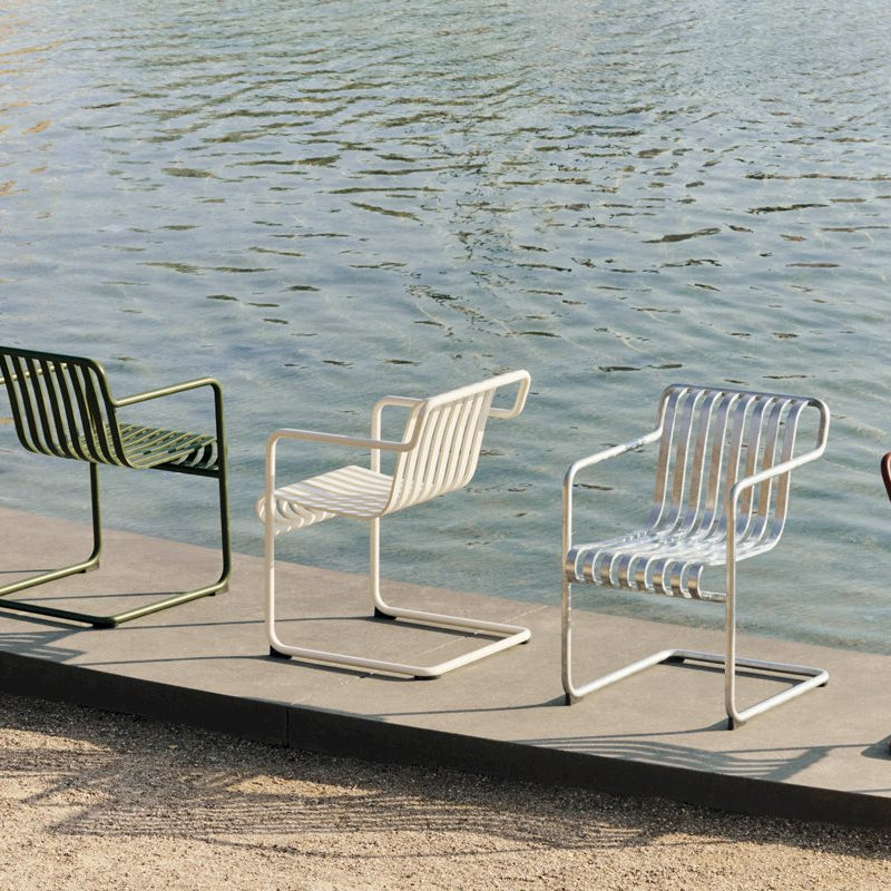 https://www.hay.com/img_20260113015448/globalassets/inriver/integration/service/palissade-cantilever-dining-armchair_1390x800_brandmodel.jpg