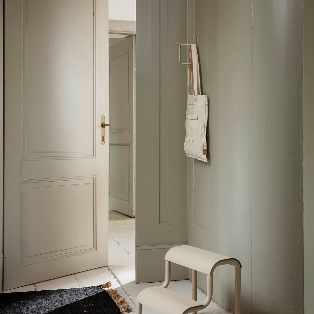 Ferm Living Up Step Stool Cashmere