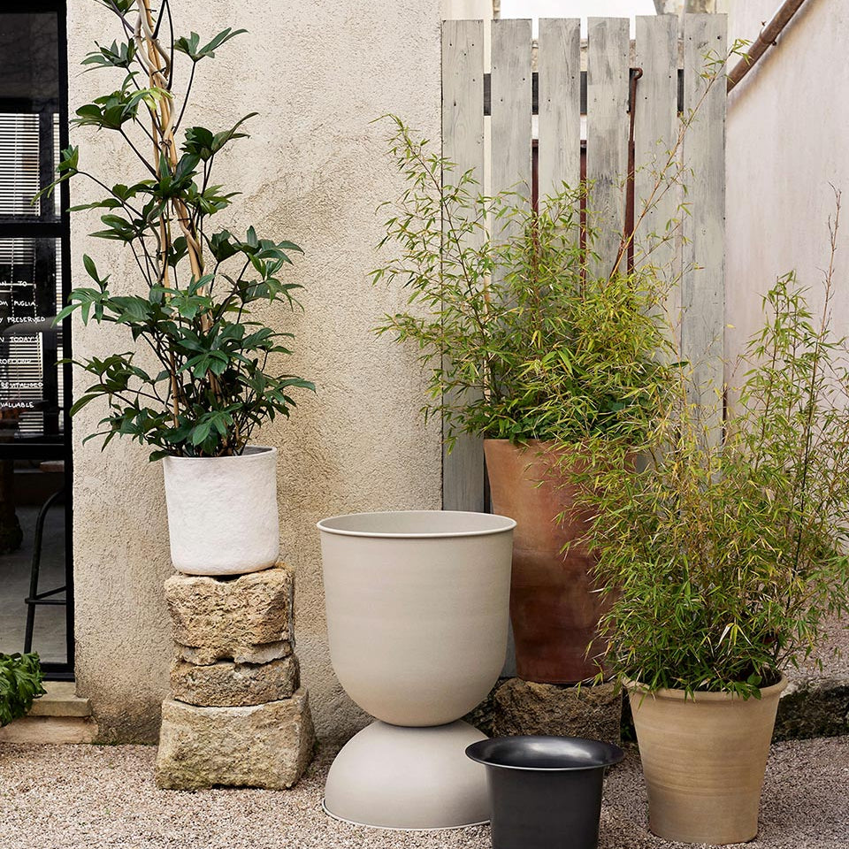Ferm Living Hourglass Pot Small Cashmere