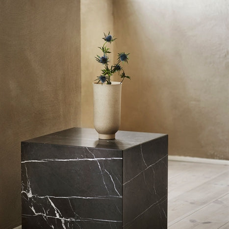 Menu Plinth Cubic Black Marble