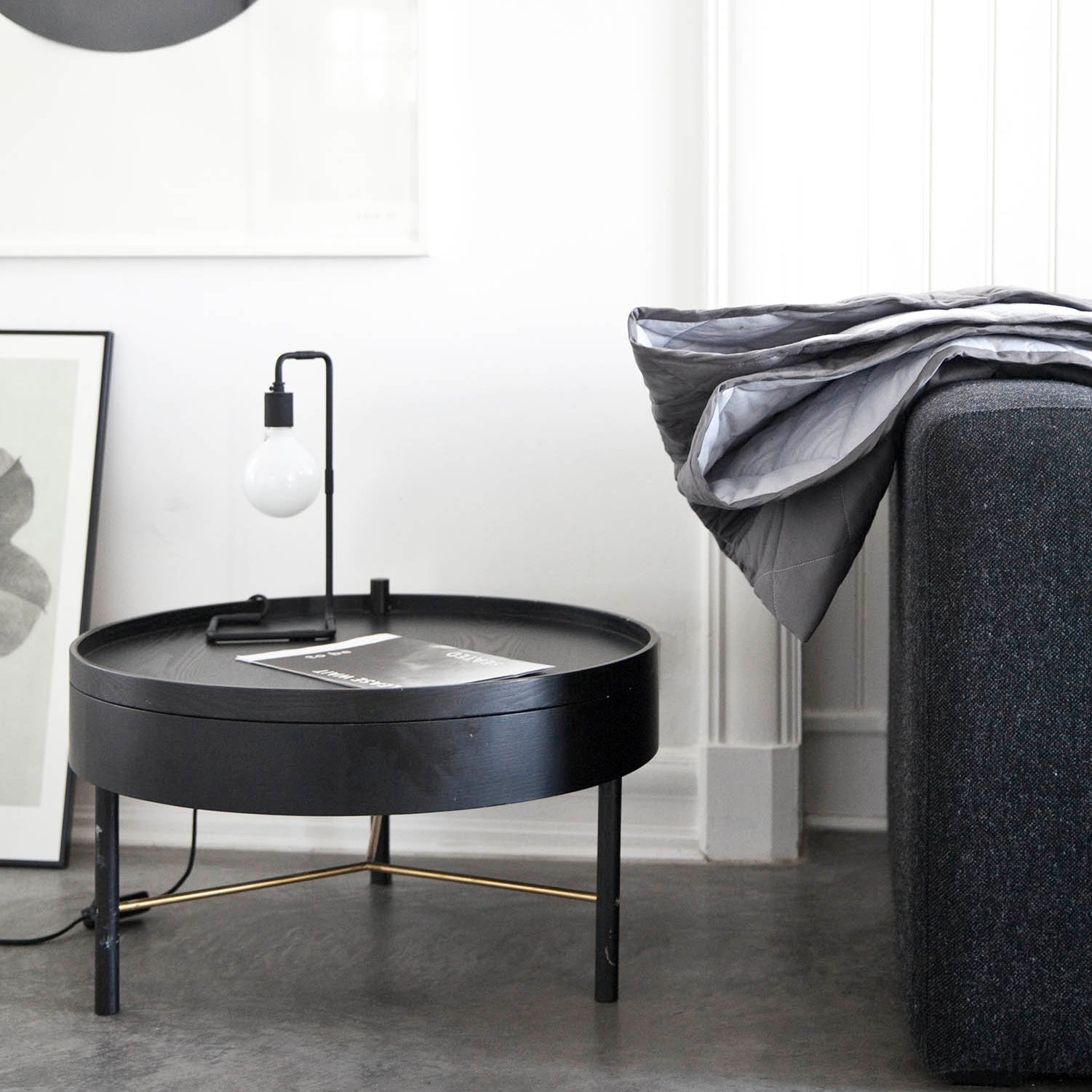 Menu Turning Table Black