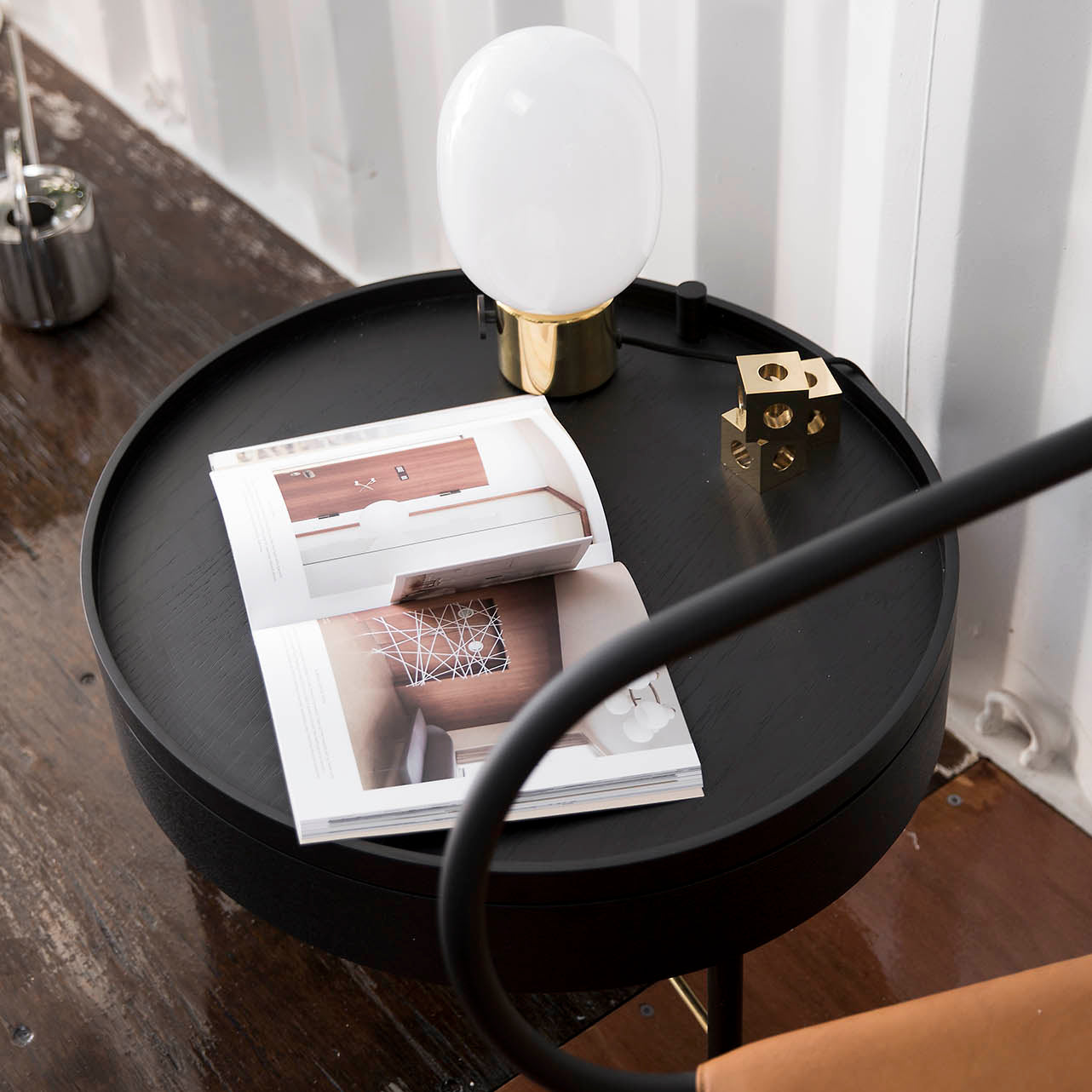 Menu Turning Table Black