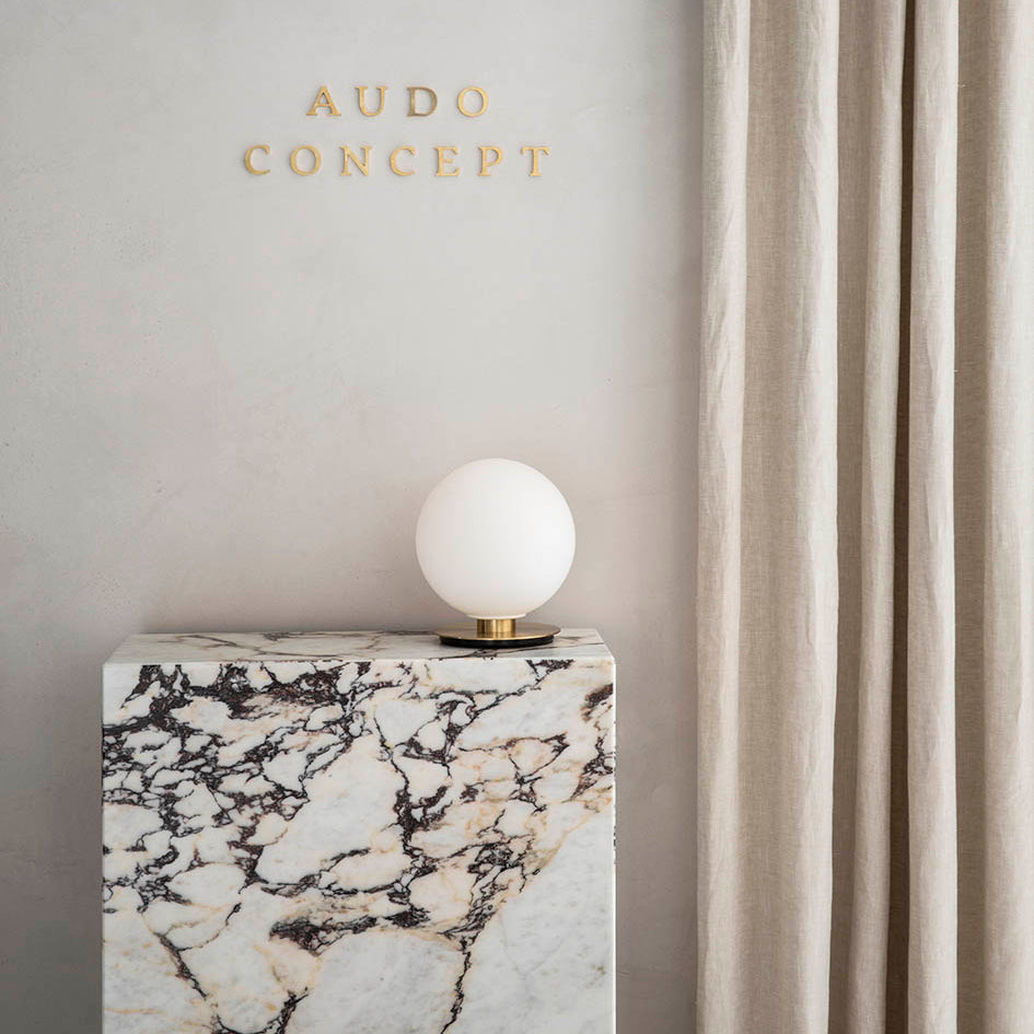 Menu Plinth Low Rose Calacatta Viola