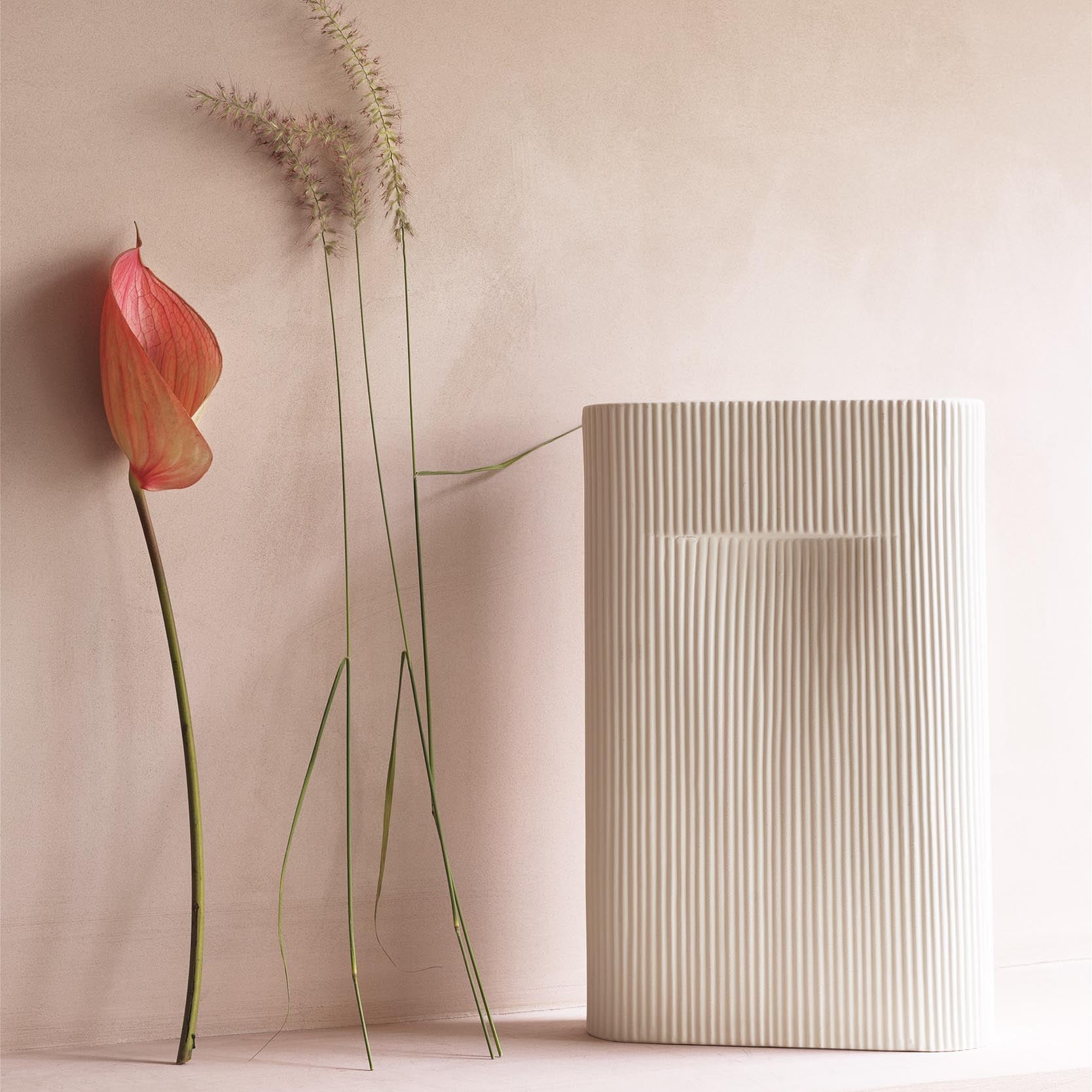 Muuto Ridge Vase Off White