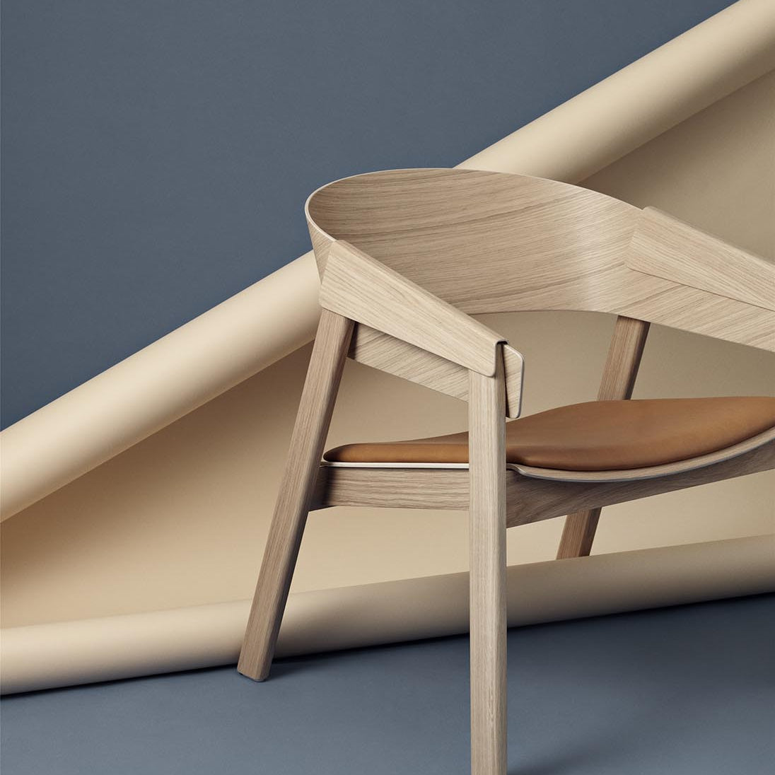 Muuto Cover Lounge Chair Oak Cognac Leather