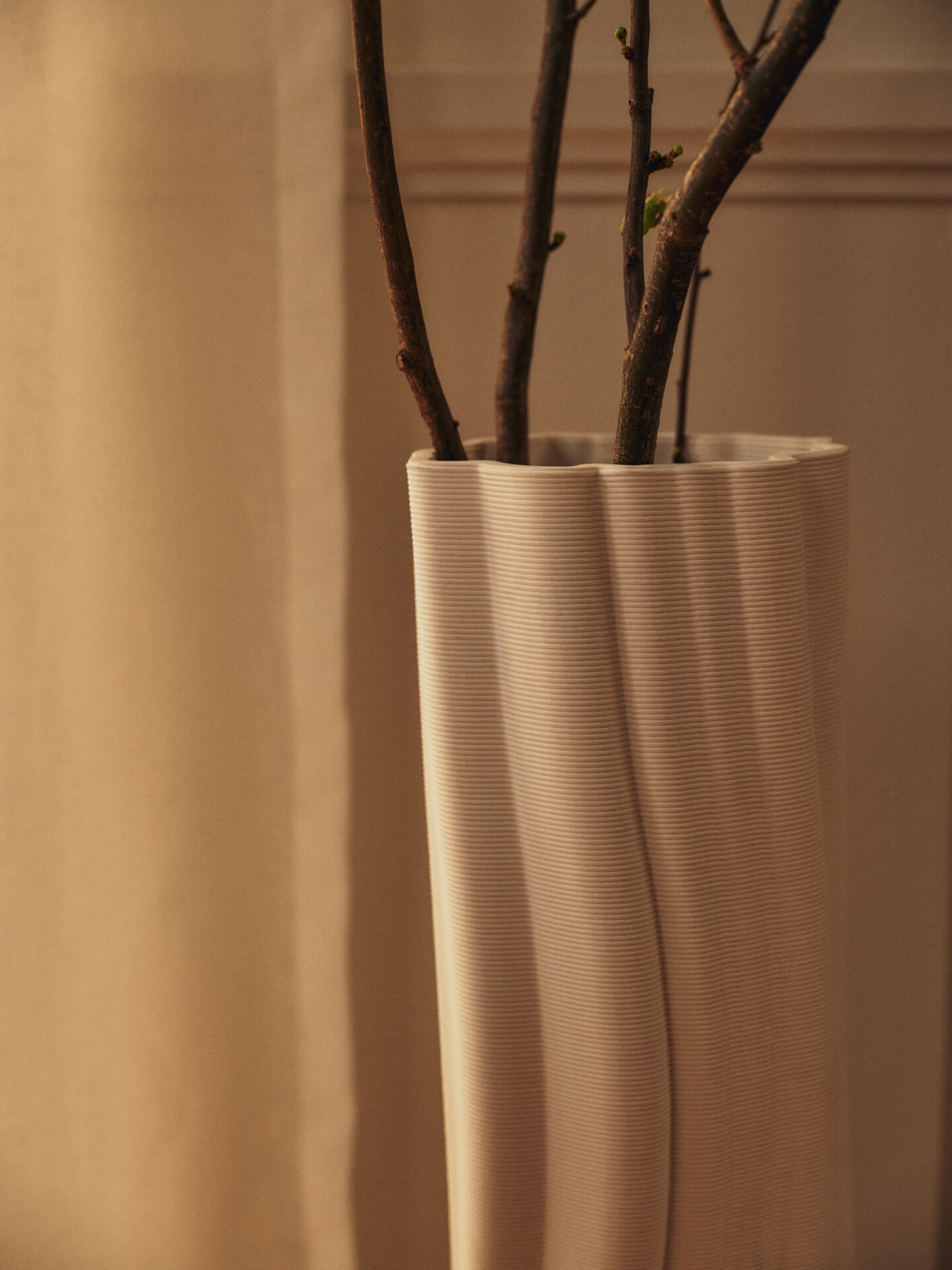 Ferm Living Rylith Floor Vase Off-White