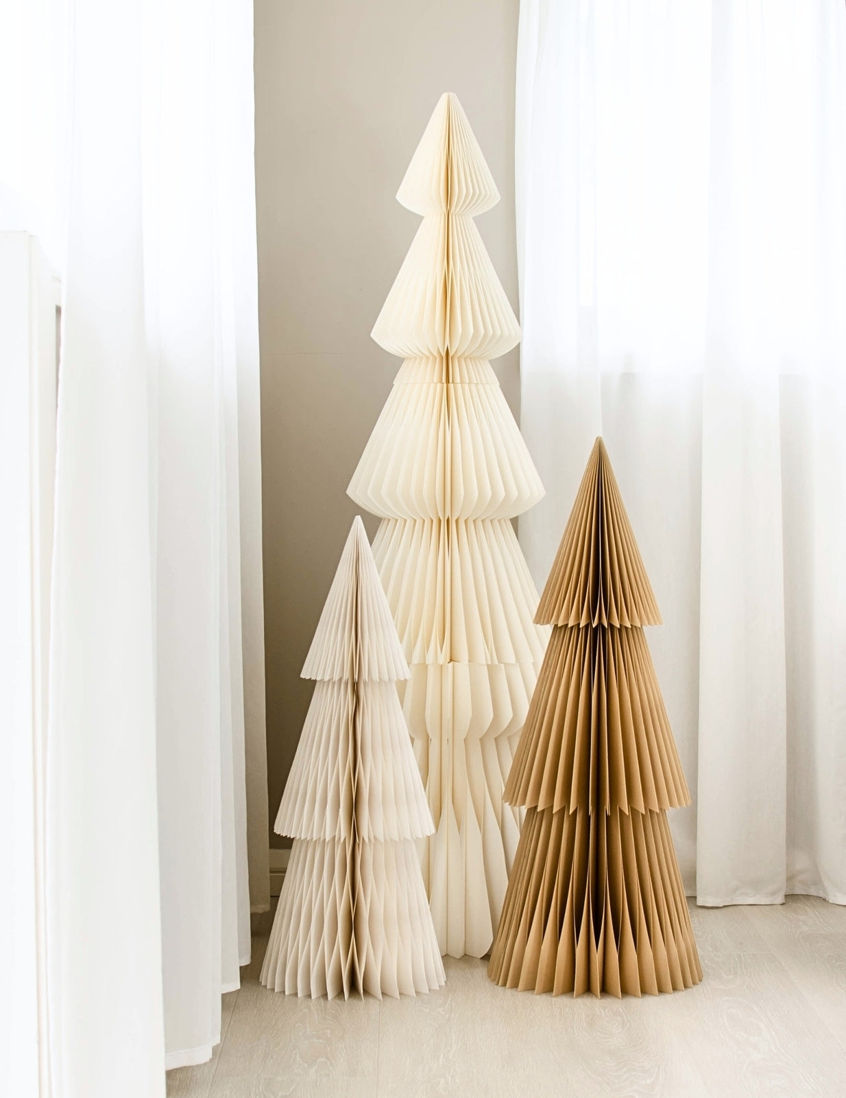 Nordic Rooms Evergreen Christmas Tree Off-White