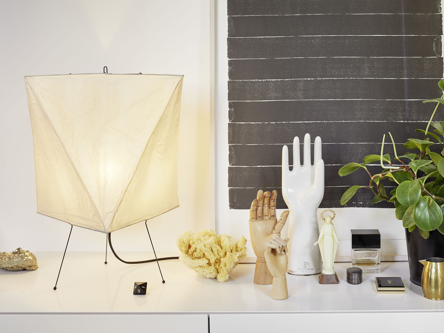 https://static.vitra.com/media/asset/2904690/storage/v_fullbleed_1440x/40852864.jpg