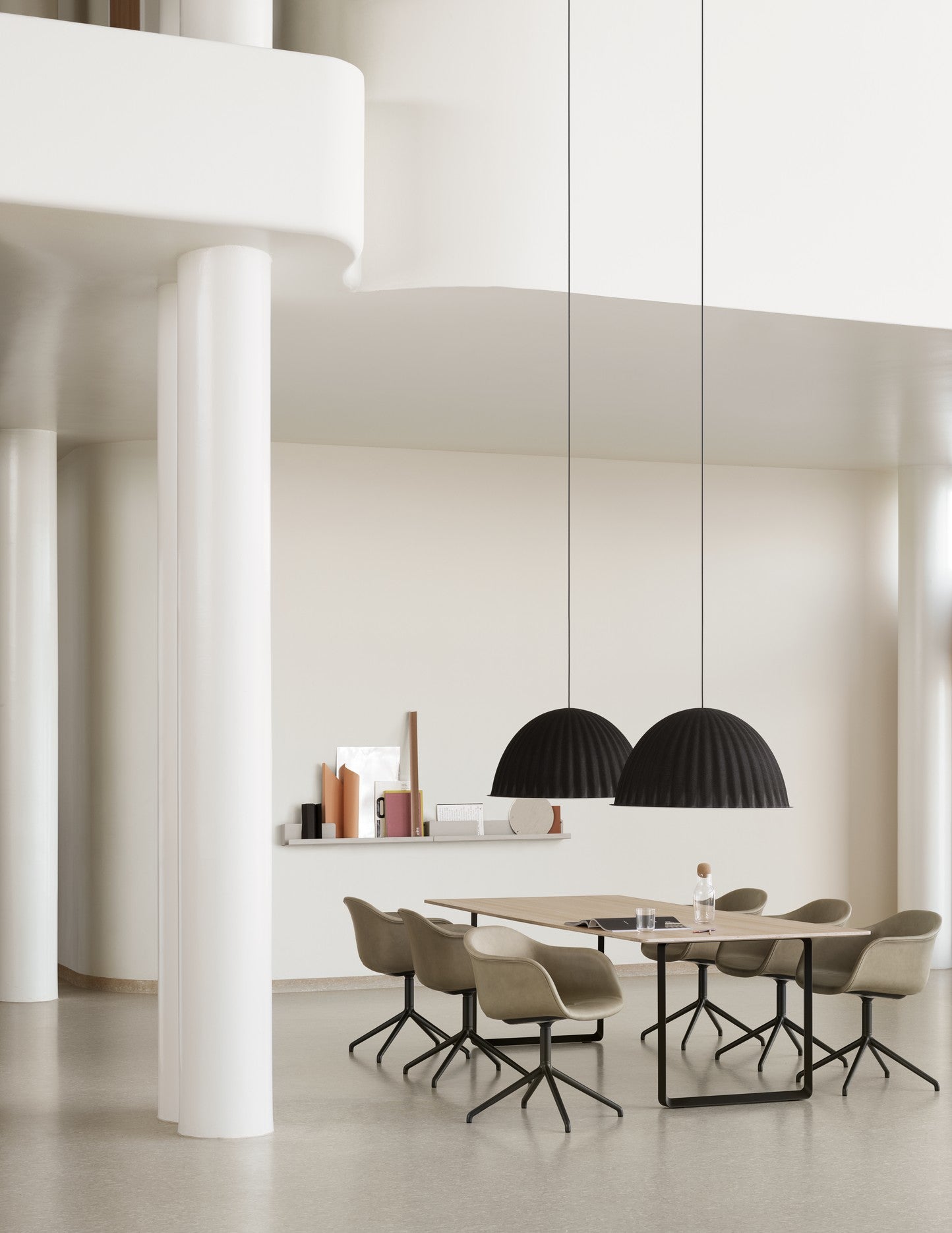 Muuto Under The Bell Ø82 – Arrival Hall