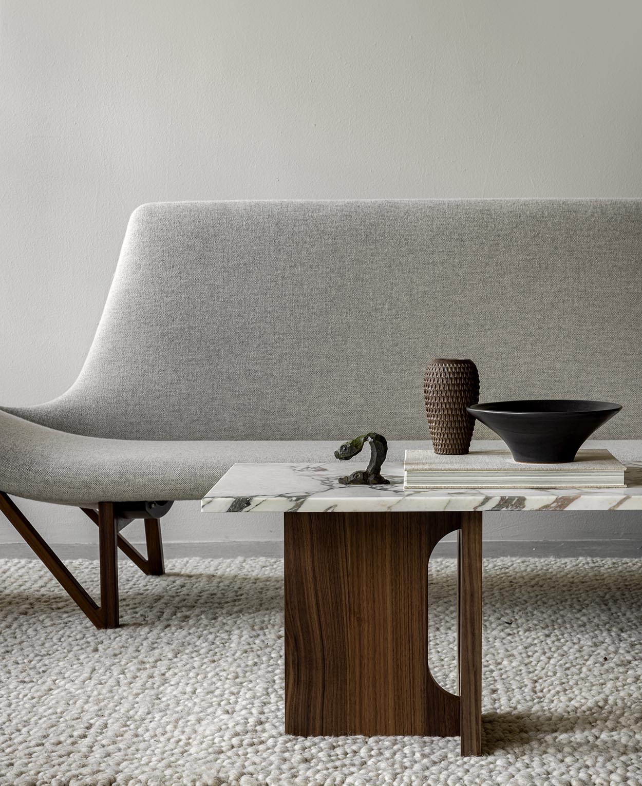 Audo Androgyne Lounge Table Walnut Calacatta Viola