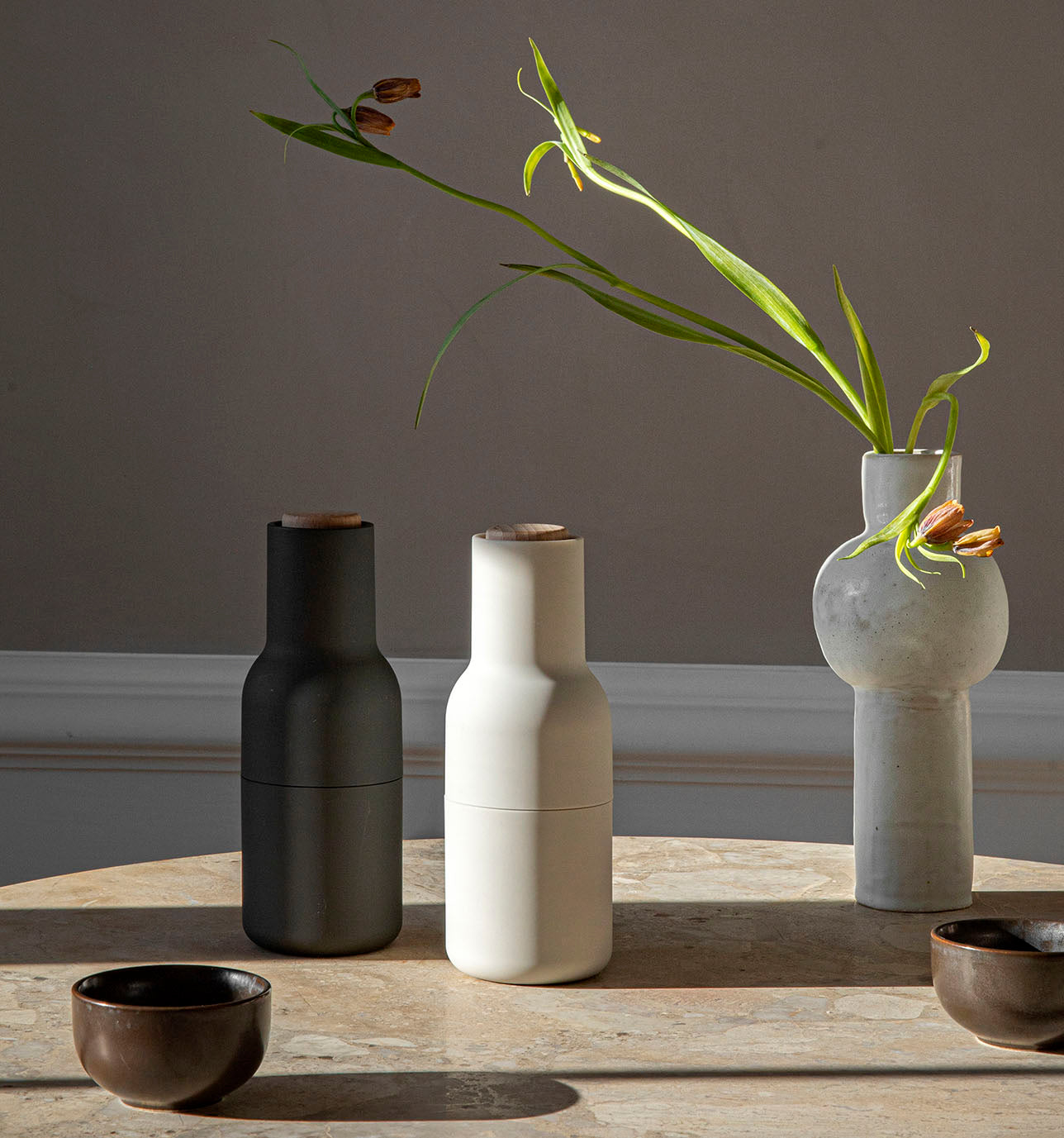 Audo Copenhagen Bottle Grinder Ash Carbon Beech