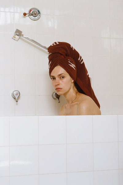 BAINA Claremont Bath Towel Mudbrick & Crème 70x140cm