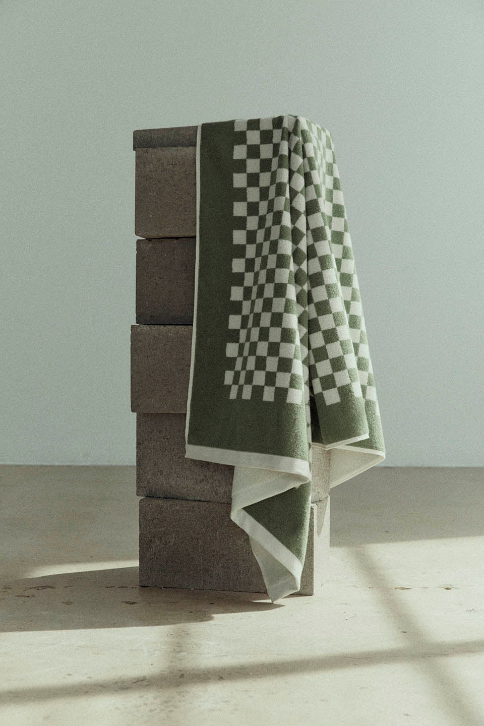 Baina Roman Pool Towel - Sage/Chalk