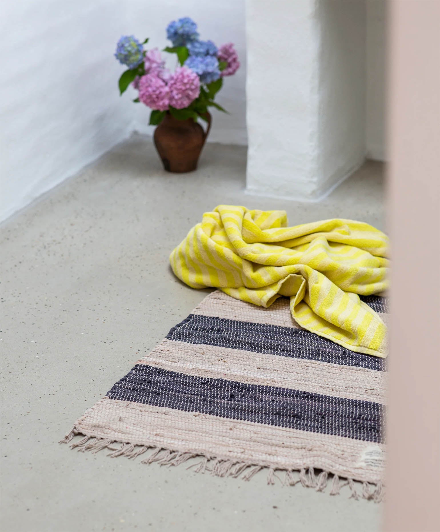 Bongusta Chindi Rug - Grey & Beige