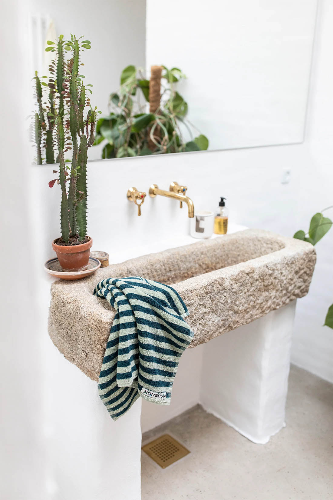 Bongusta Naram Hand Towel - Sea Foam & Deep Teal