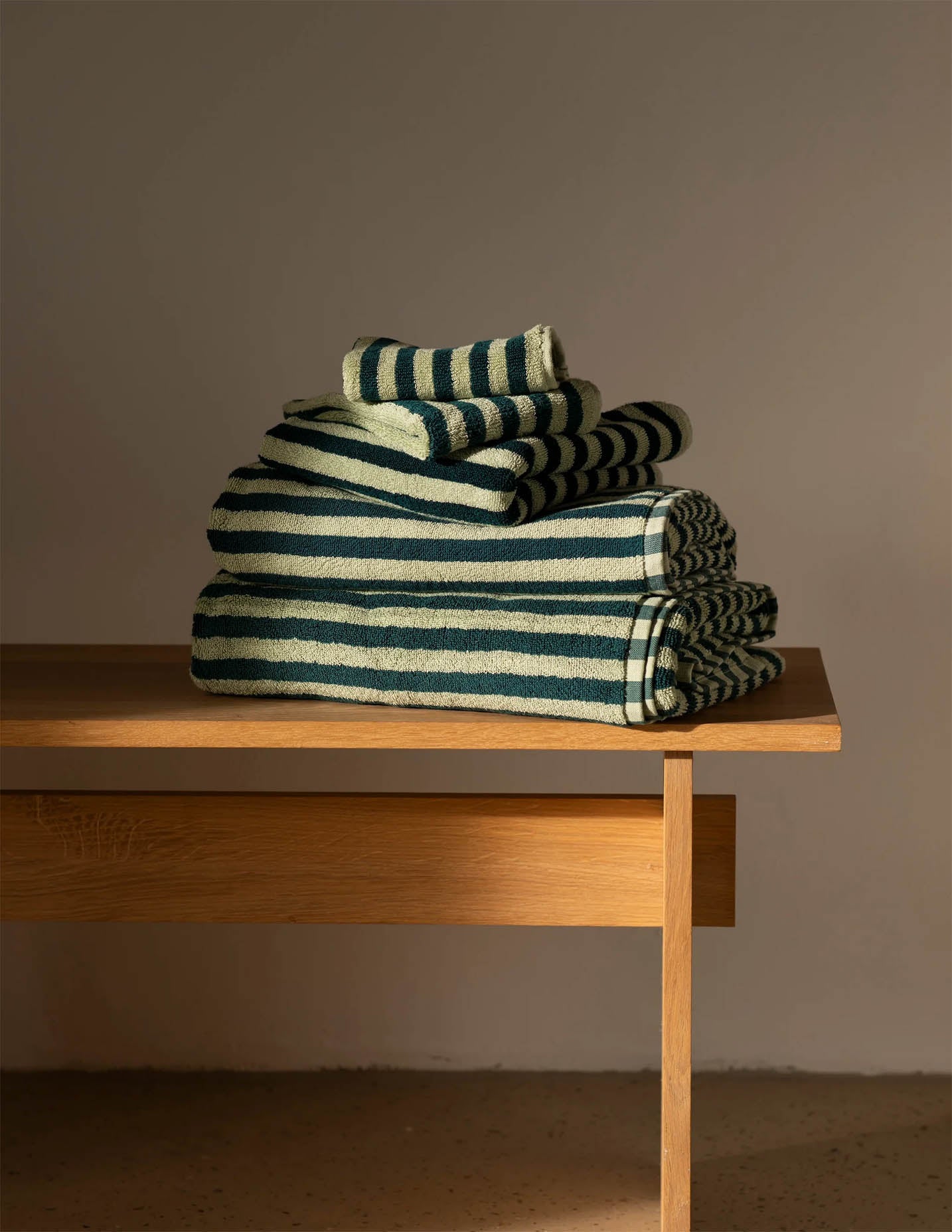 Bongusta Naram Hand Towel - Sea Foam & Deep Teal