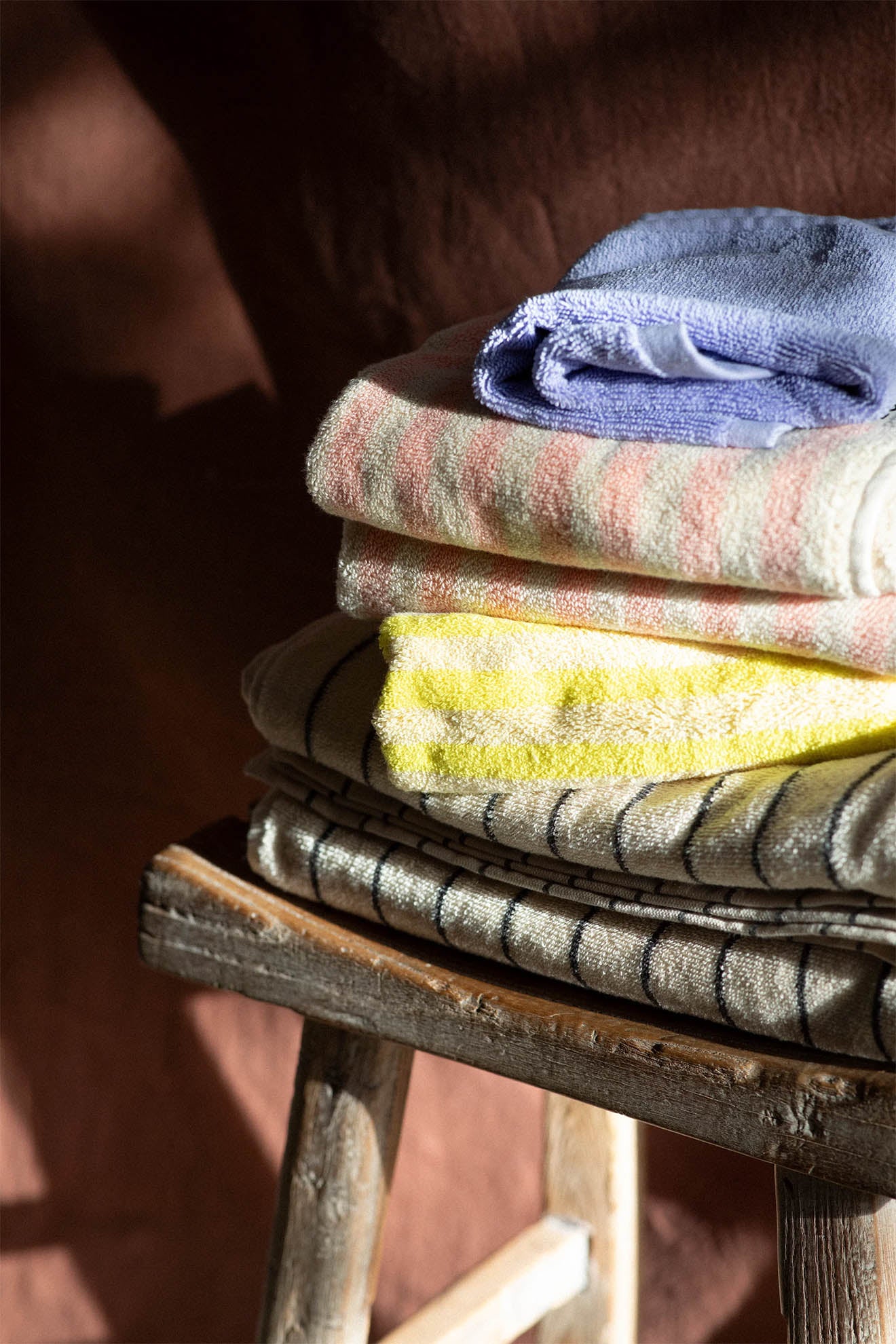 Bongusta Naram Hand Towel - Tropical & Creme