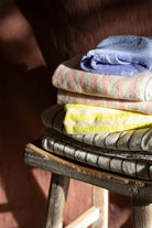 Bongusta Naram Hand Towel - Tropical & Creme