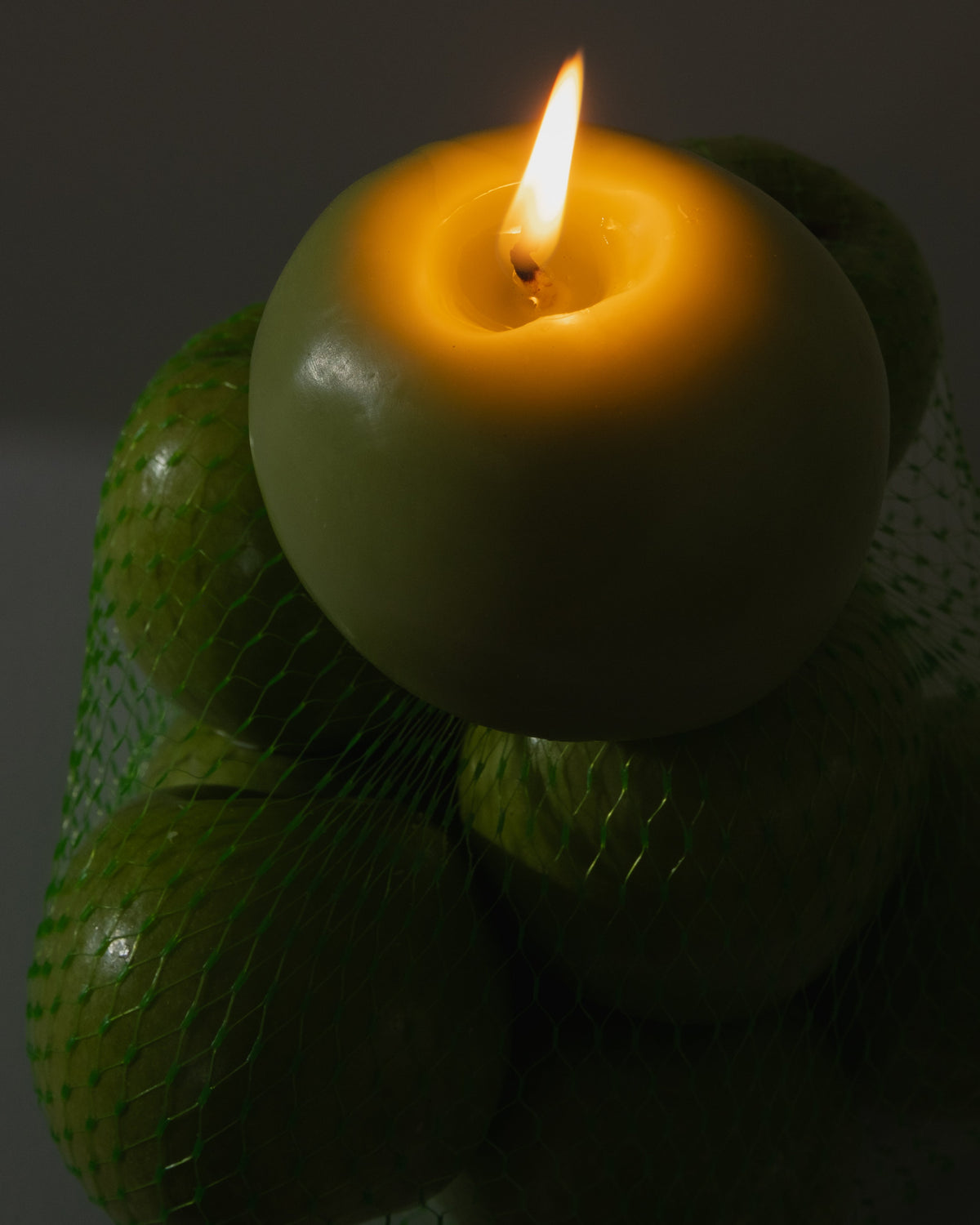MÉ·LA Scented Apple Candle