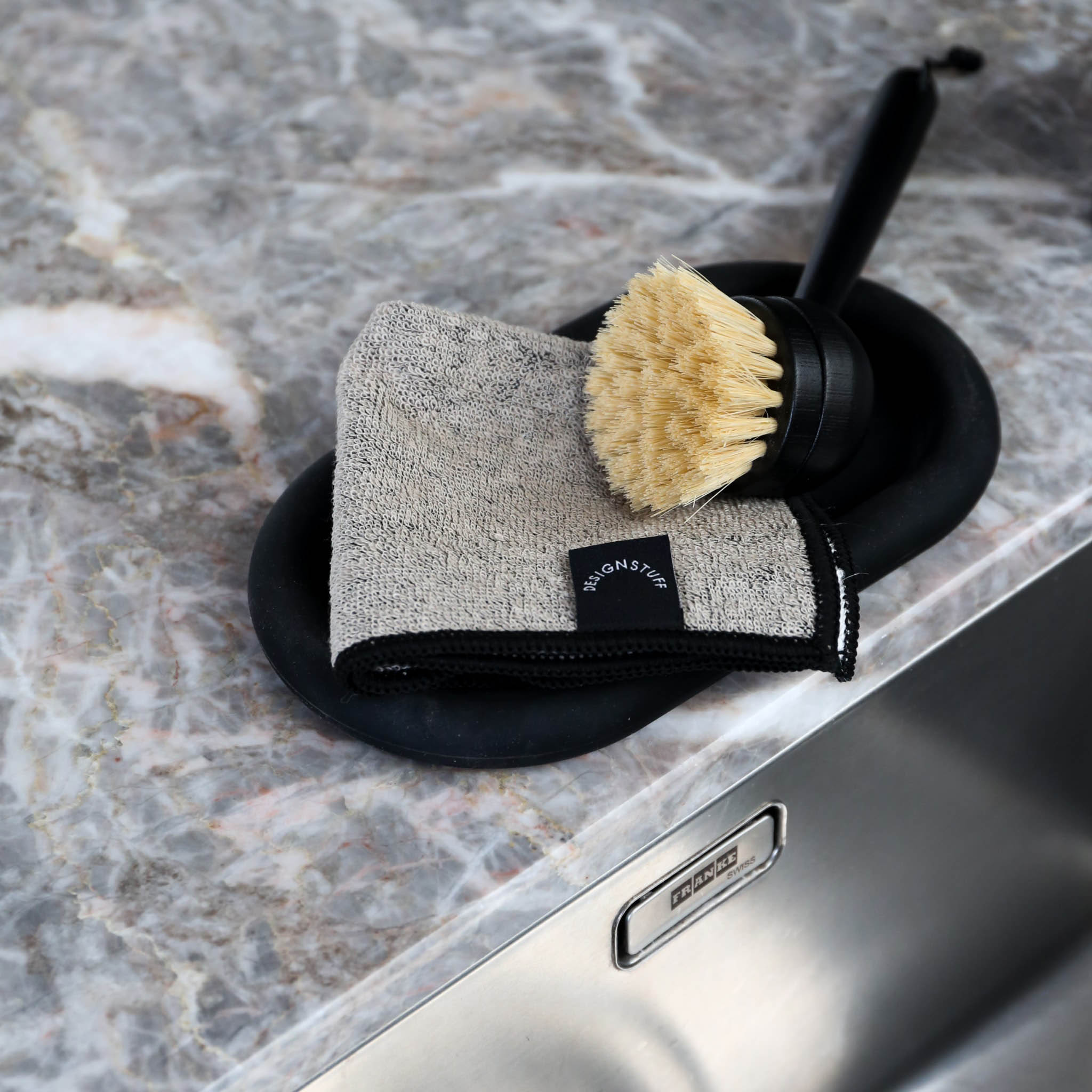 Designstuff Bubble Silicone Tray - Black