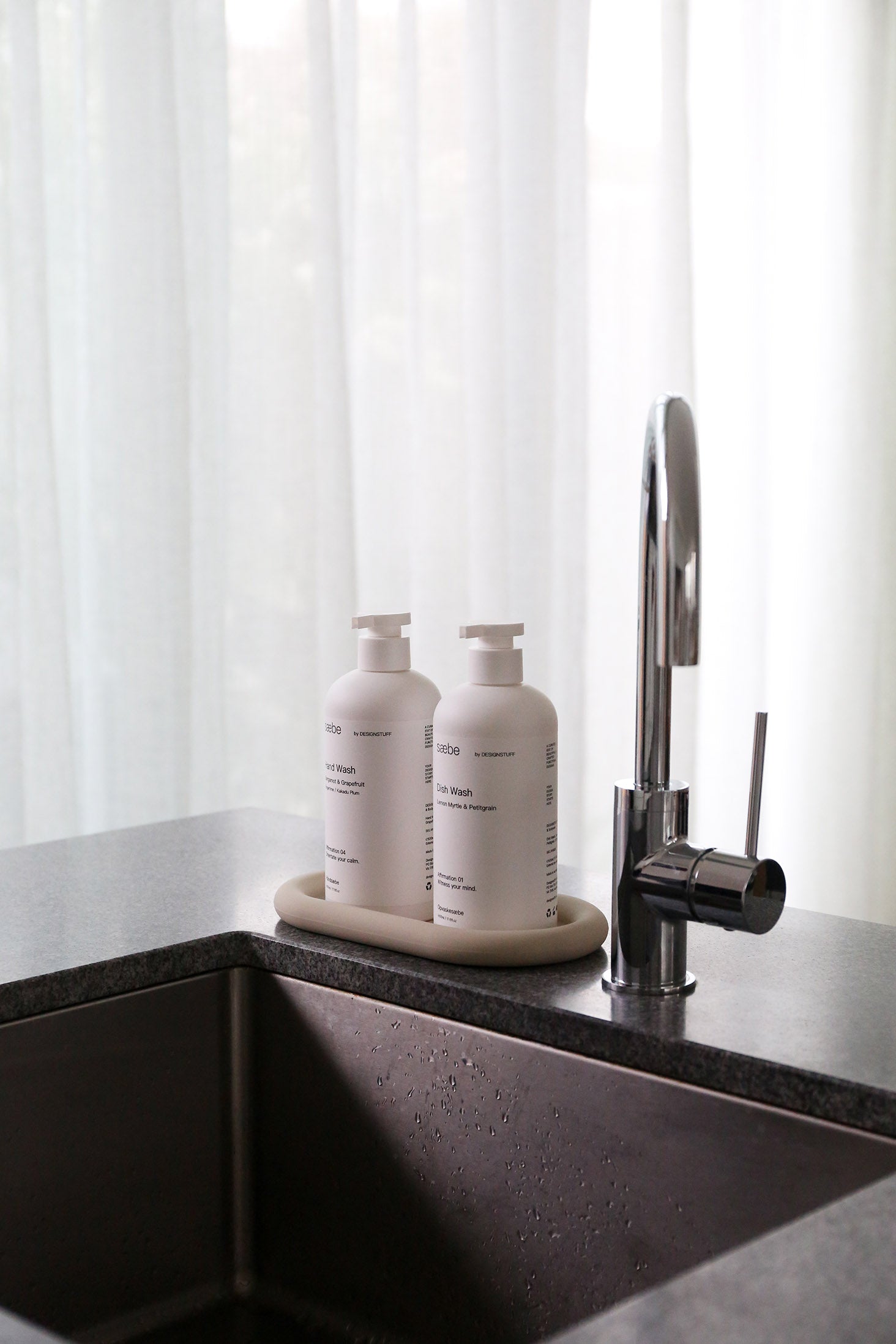 Designstuff Bubble Silicone Tray - Sand