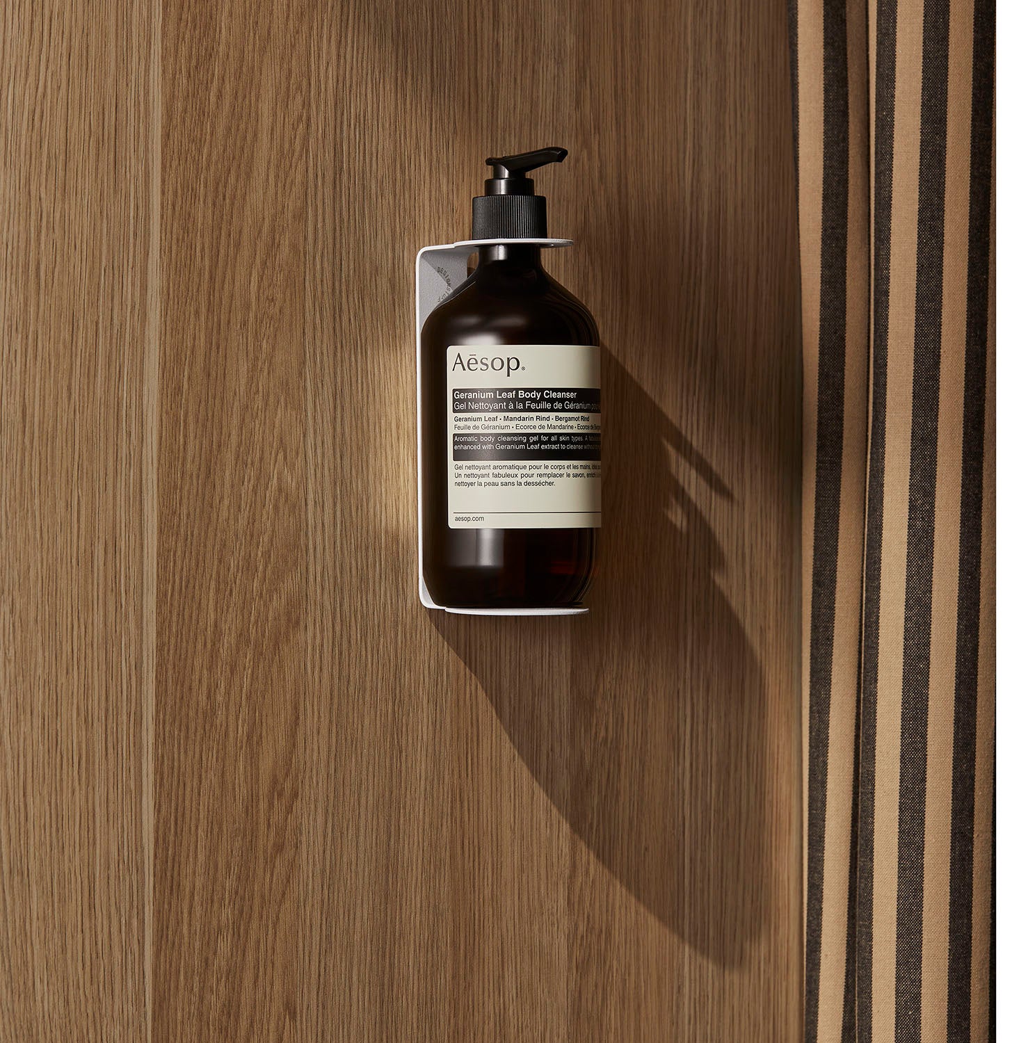 Designstuff Single Soap Dispenser Holder White