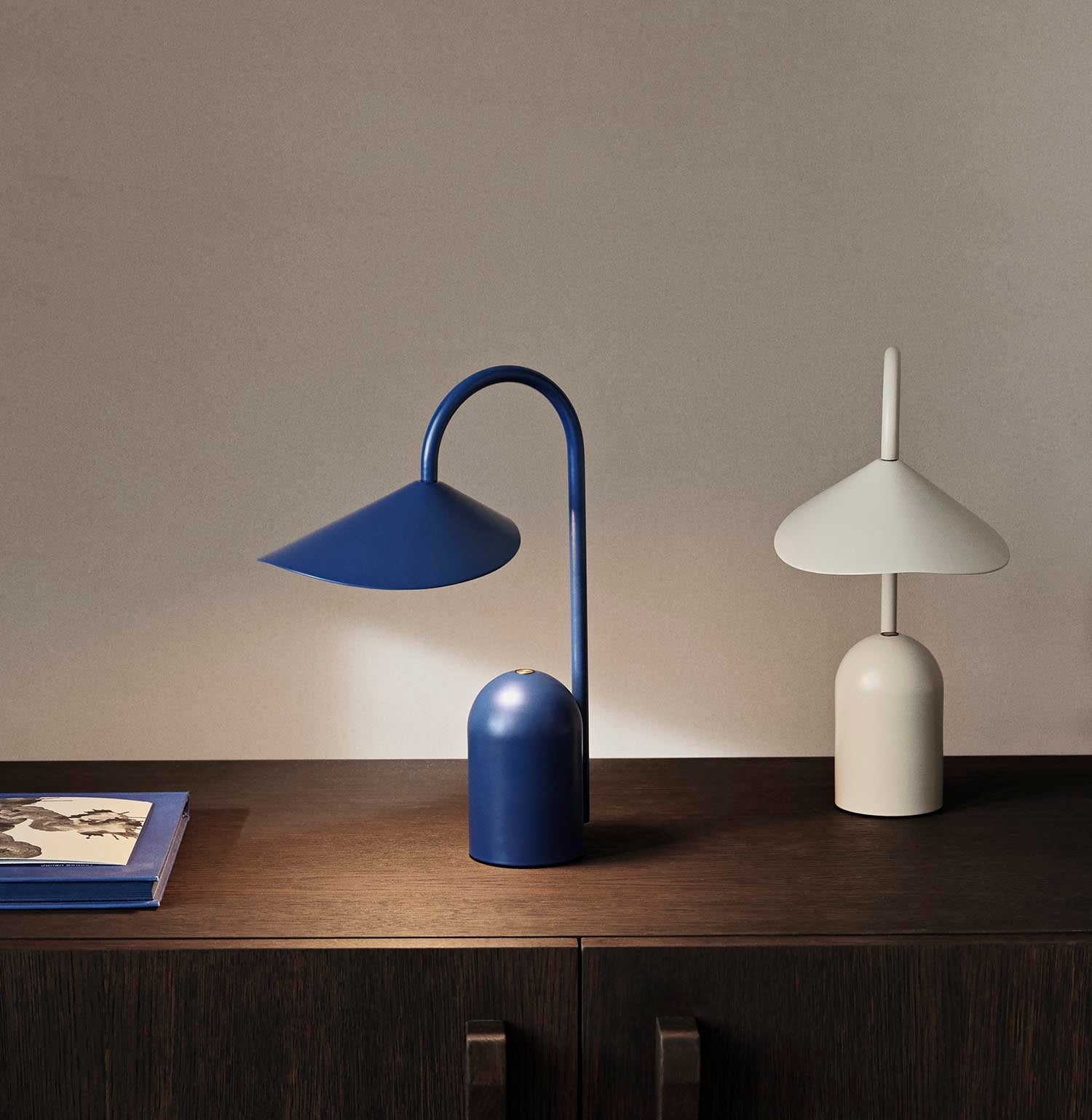 Ferm Living Arum Portable Lamp - Bright Blue
