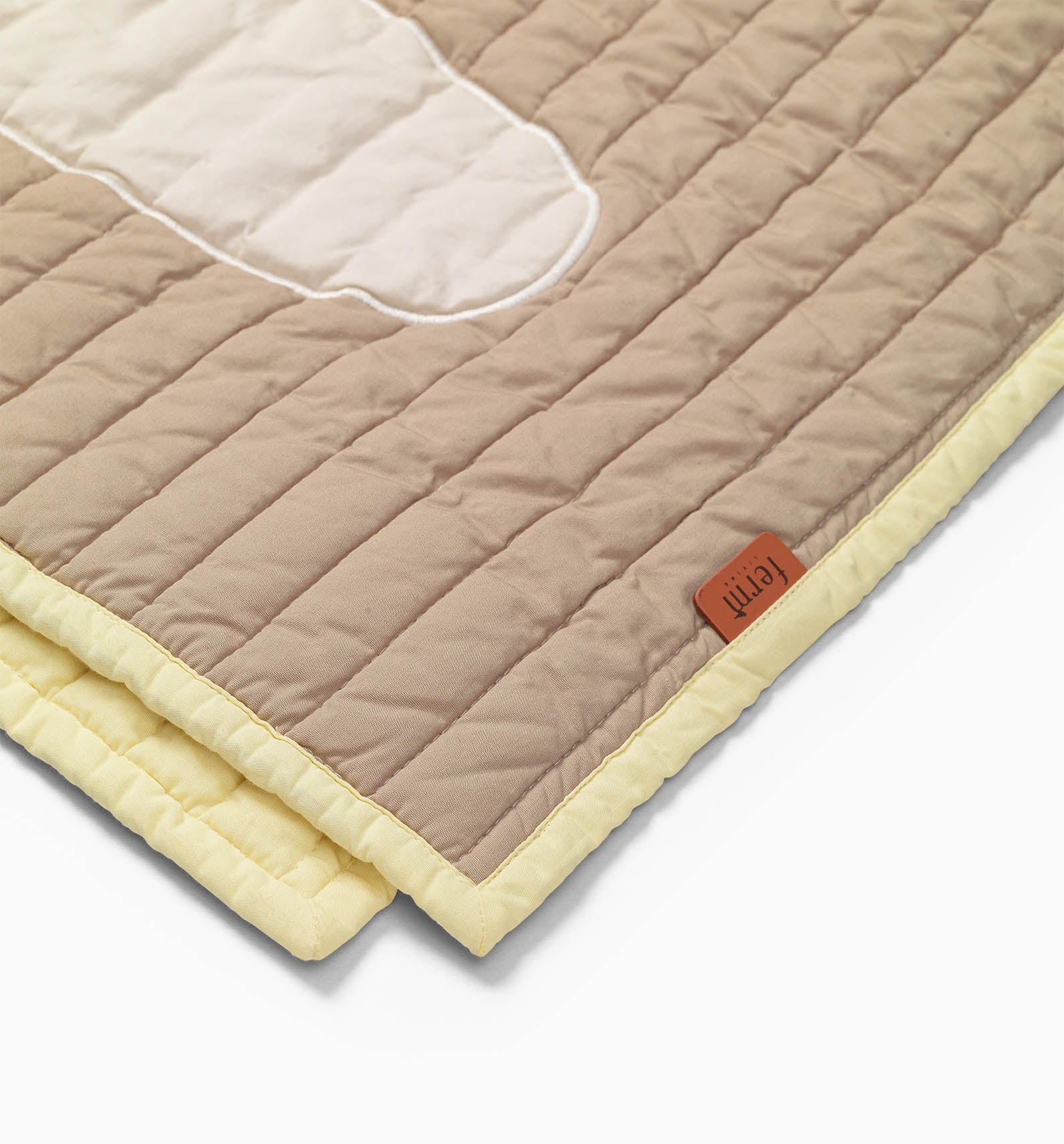 Ferm Living Bird Quilted Blanket - Sand