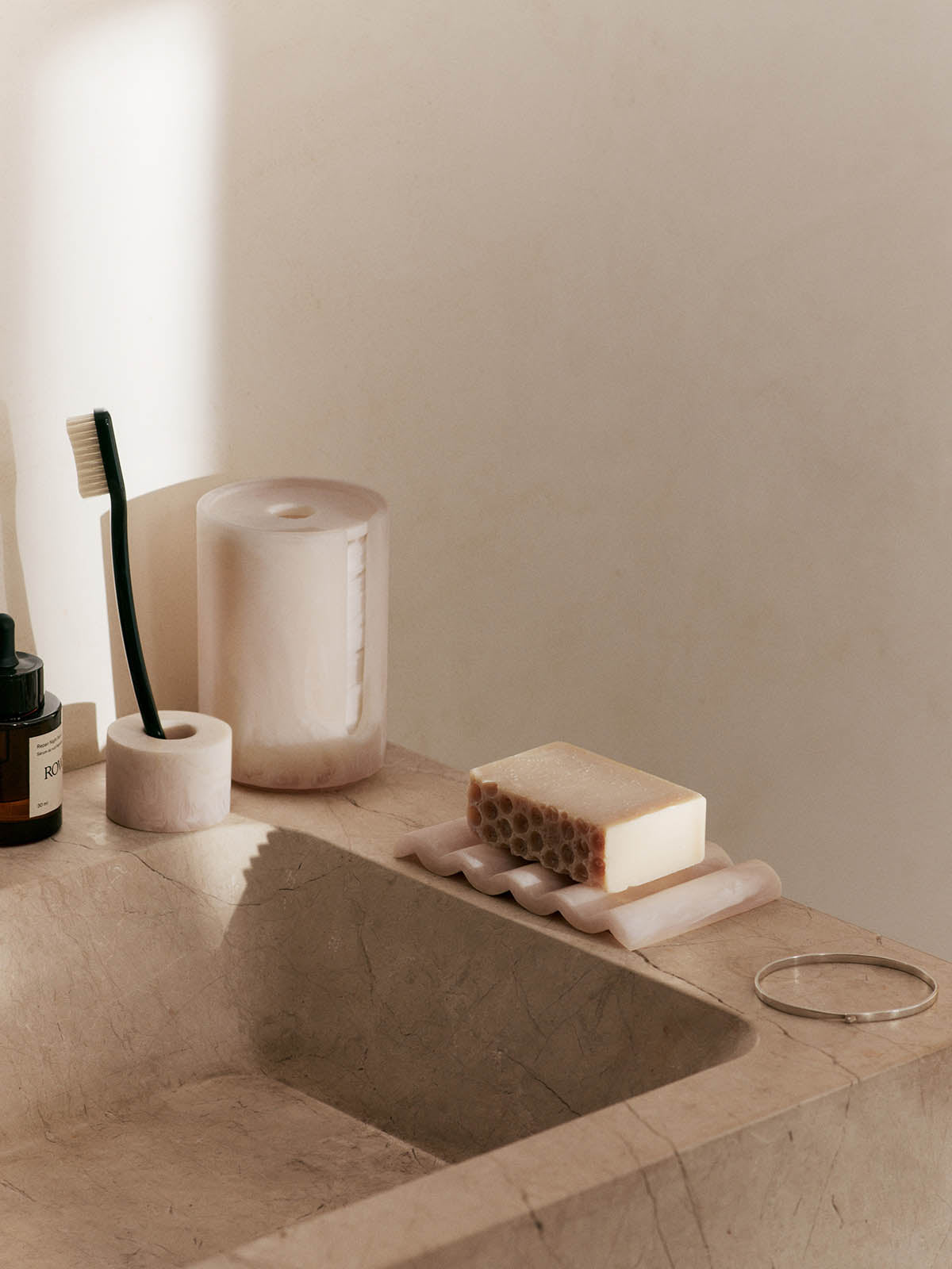 Ferm Living Mist Toothbrush Holder Single Pearl