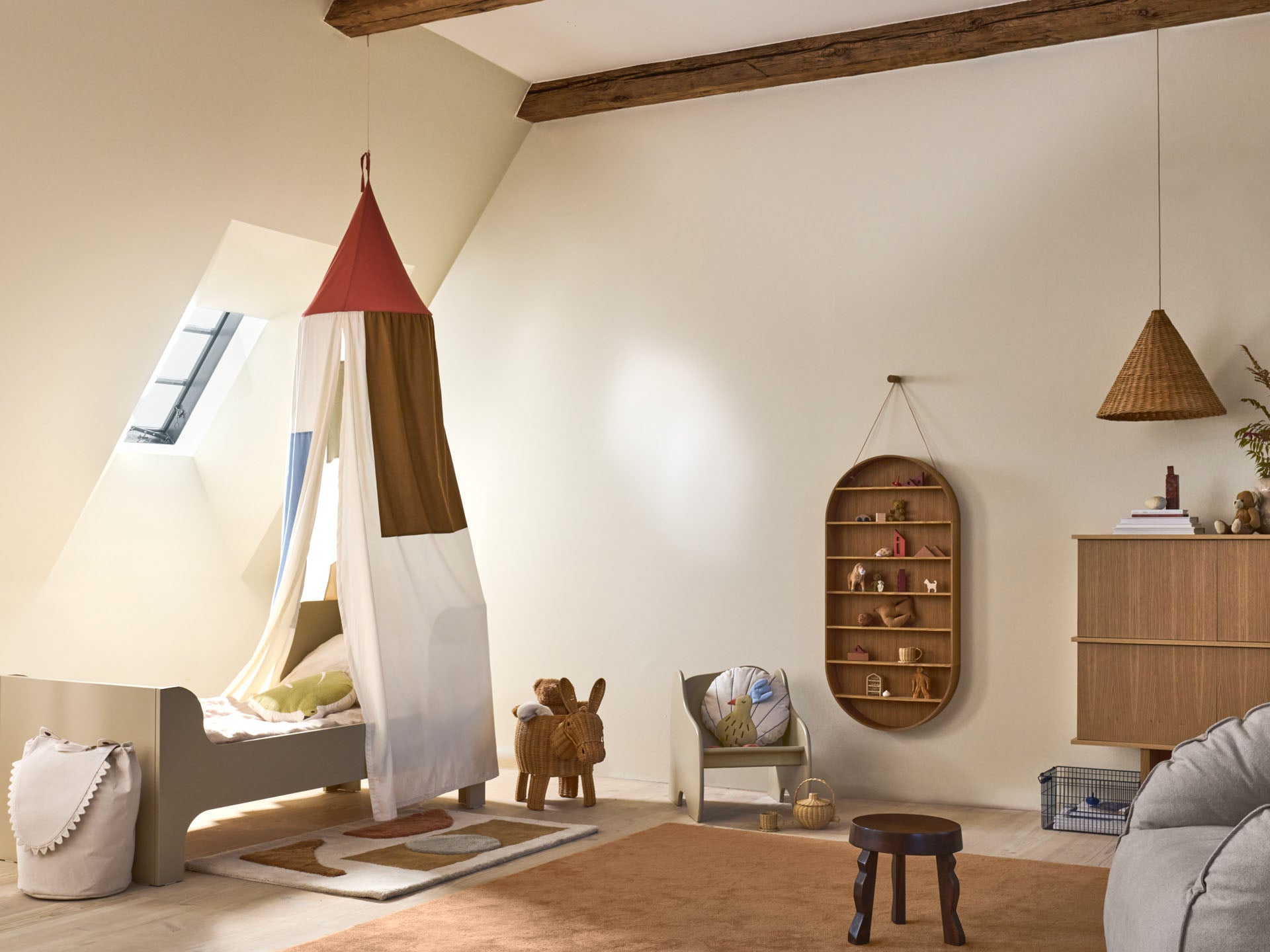 Ferm Living Oval Dorm Shelf - Oiled Oak